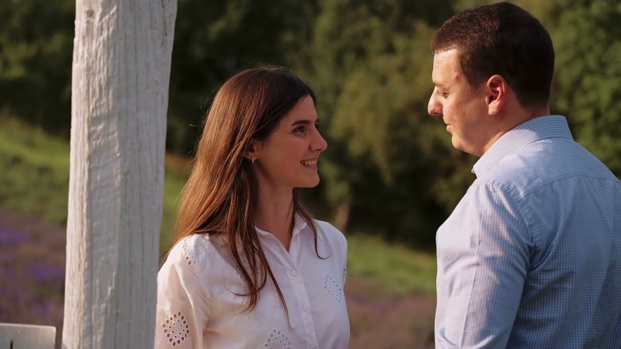 Save the Date. Capturăm clipe, Transmitem emoții, Creăm amintiri de neuitat!