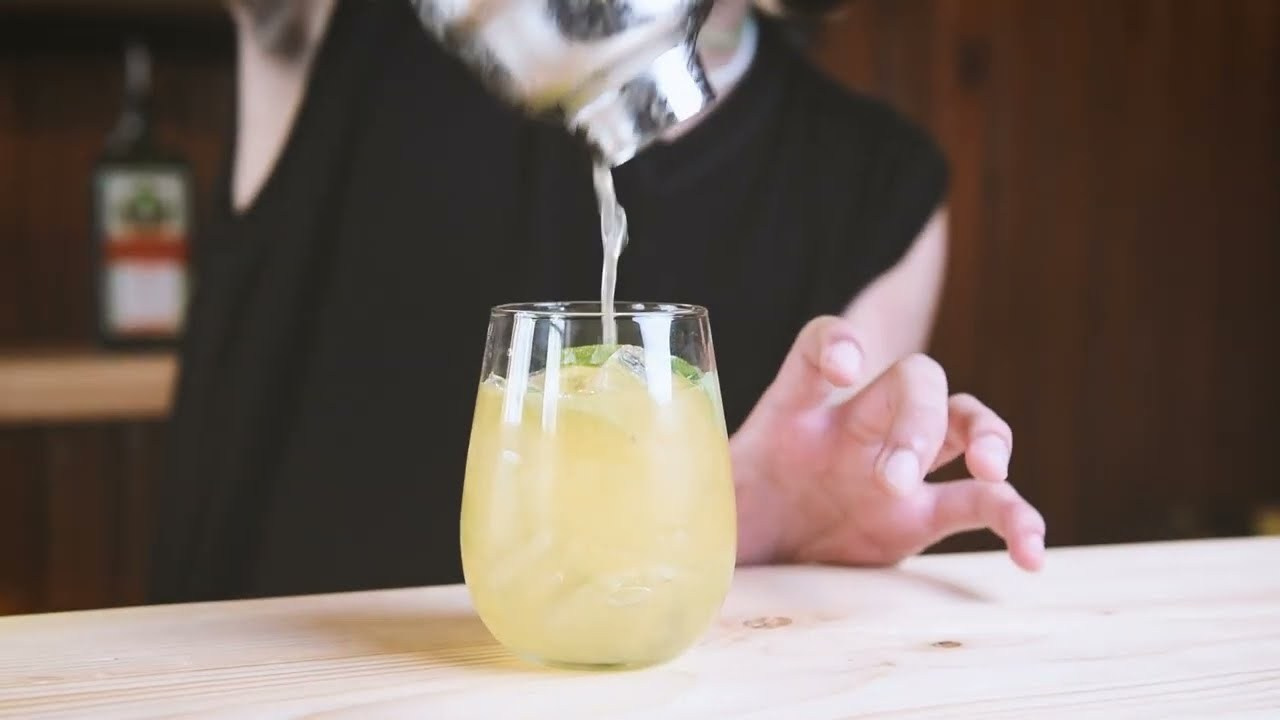 Video. Photographer in Tbilisi