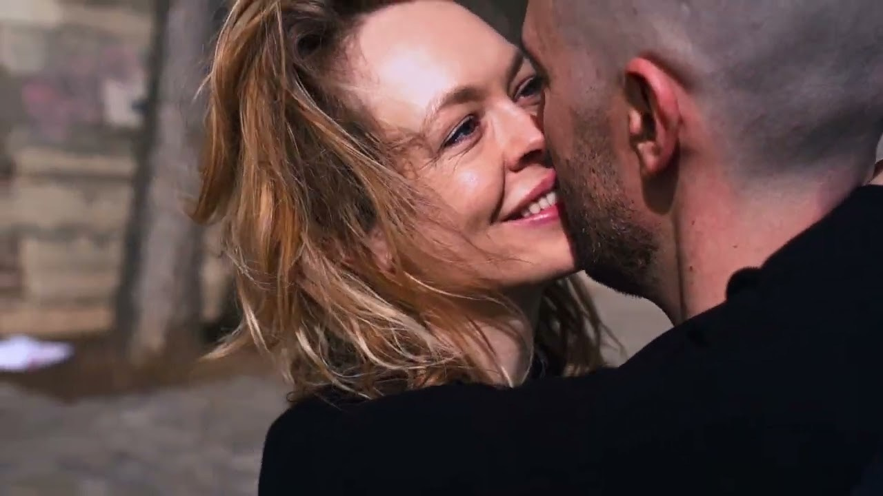 Love stories, proposals. Vidéo à Paris