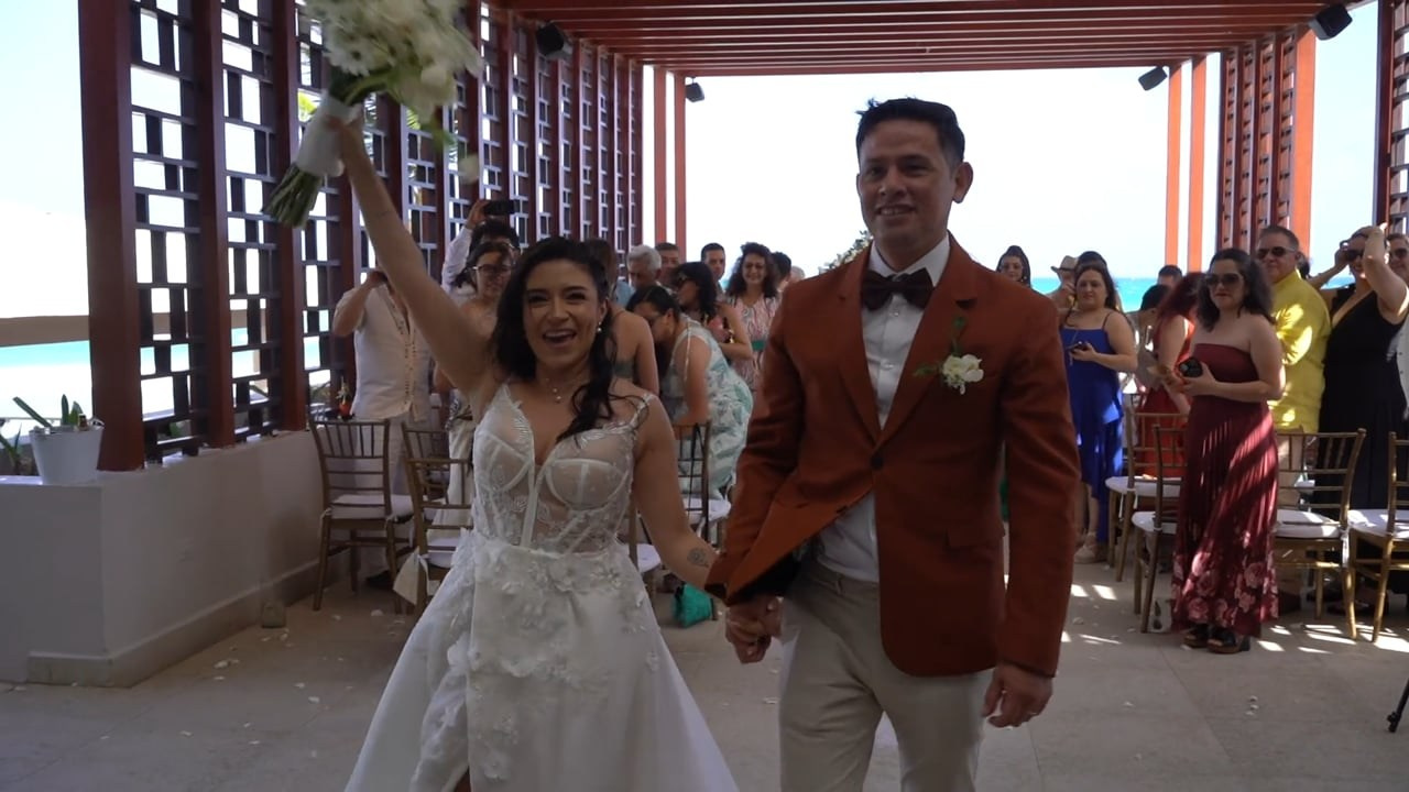 Wedding Video in Cancun. Alfredo Vazquez Wedding Films & Photography | Mexico & Destination Weddings