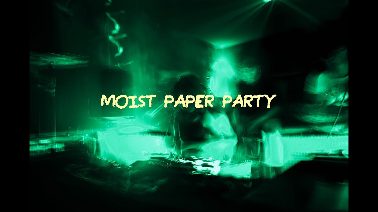 CONCERT COVERAGE. Versoluna