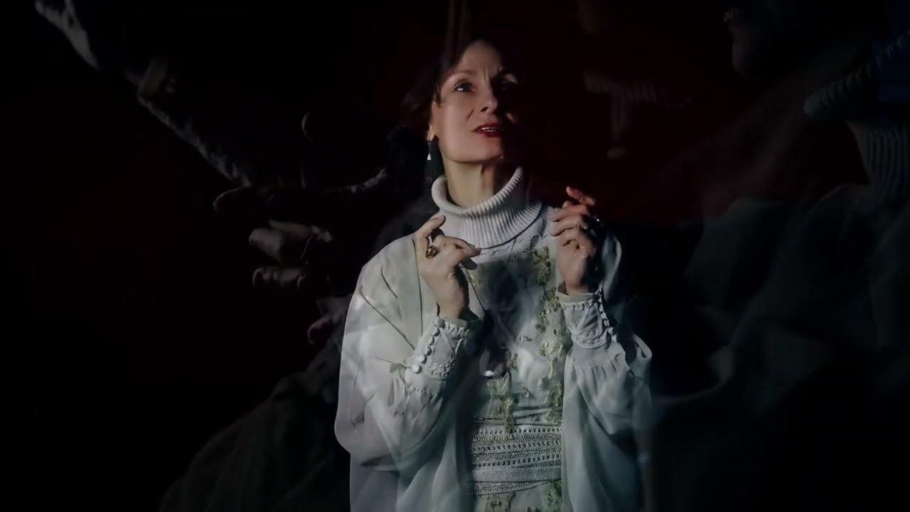 CLIPS. Natalia Bogdanovska. Films et photographie corporate en France