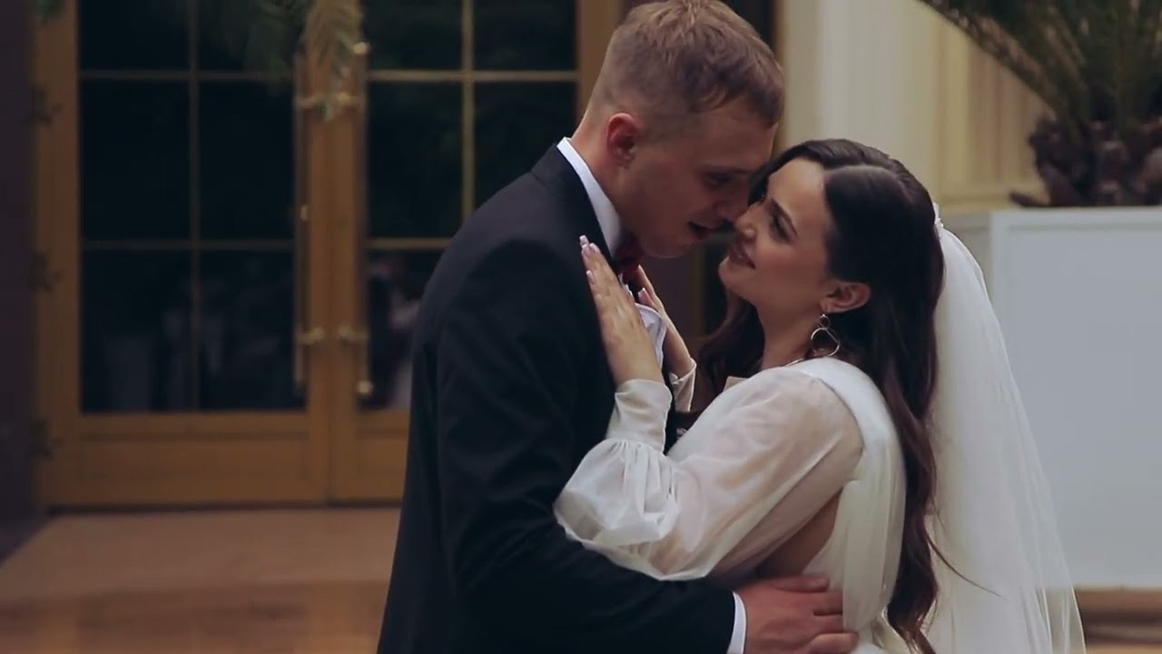 Wedding short clip. Wedding photographer and videographer Europe