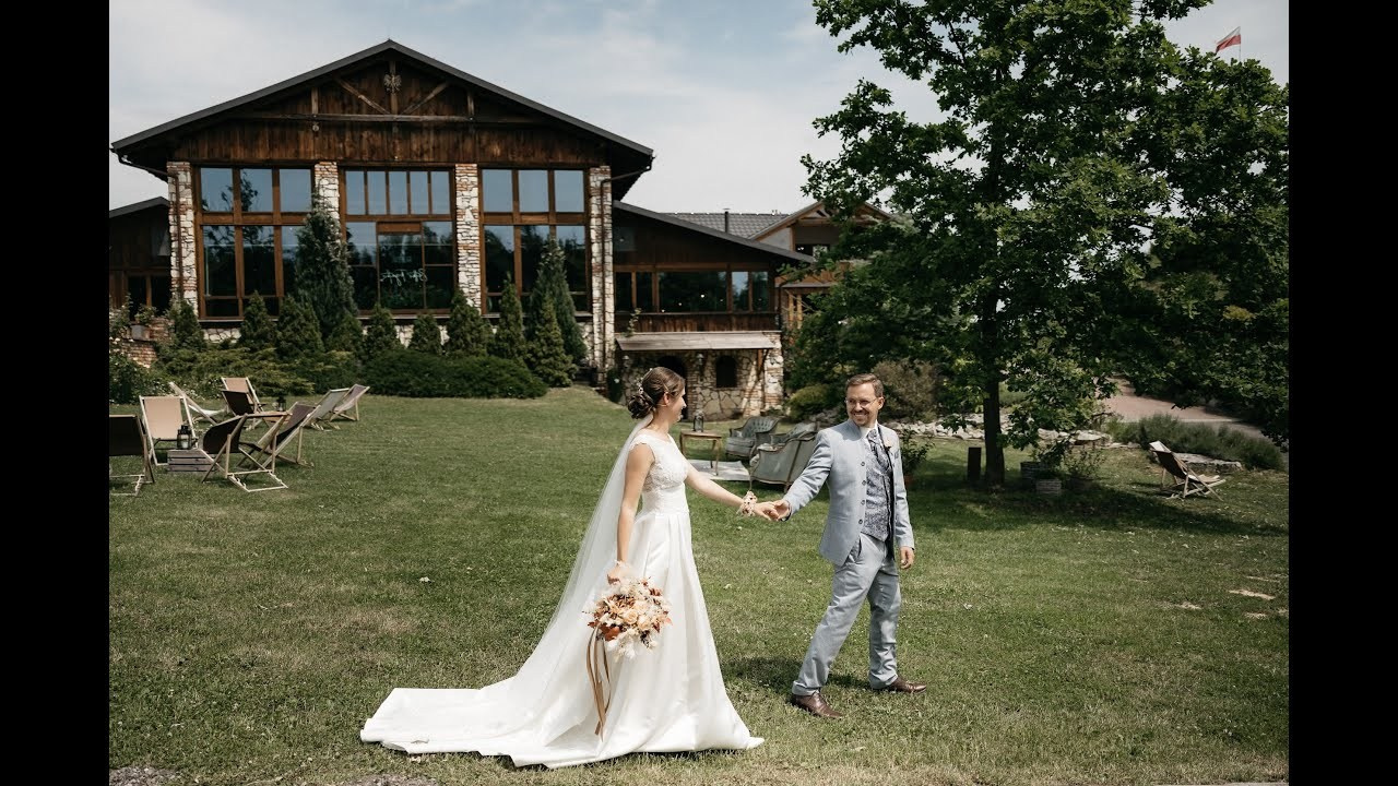 Wedding short clip. Wedding photographer and videographer Europe