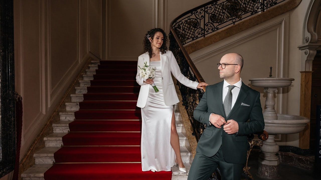 Civil Wedding at Schloss Philippsruhe in Hanau. Wedding photographer & videographer Frankfurt | Denis Mirosnik
