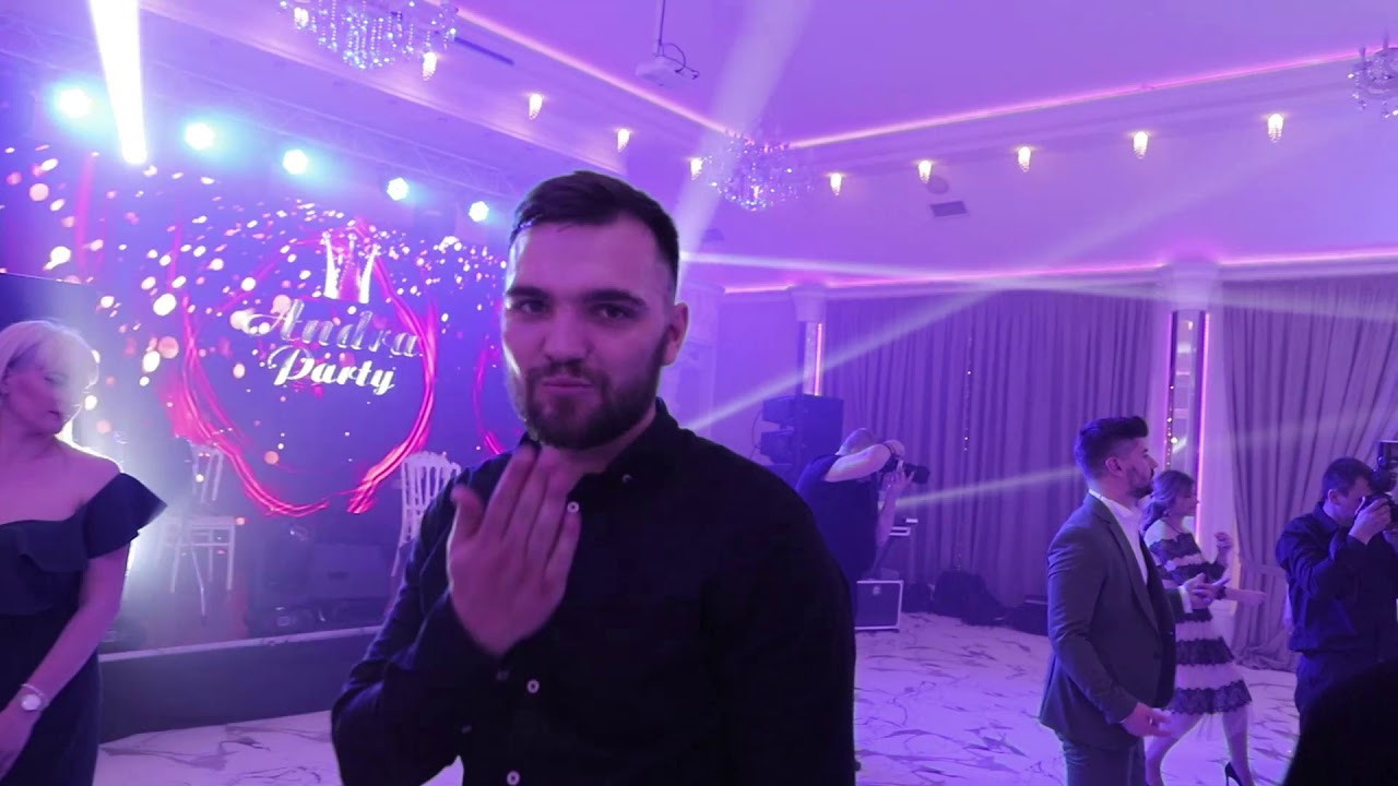 LIGHT SHOW. Parisstudio.md