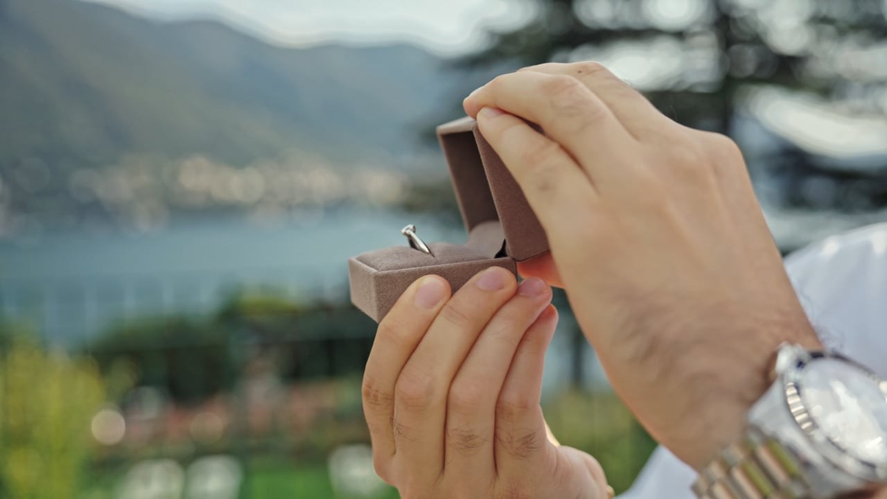 Proposals. Lake Como Videographer Kadir Bala | Wedding | Proposal | Elopement