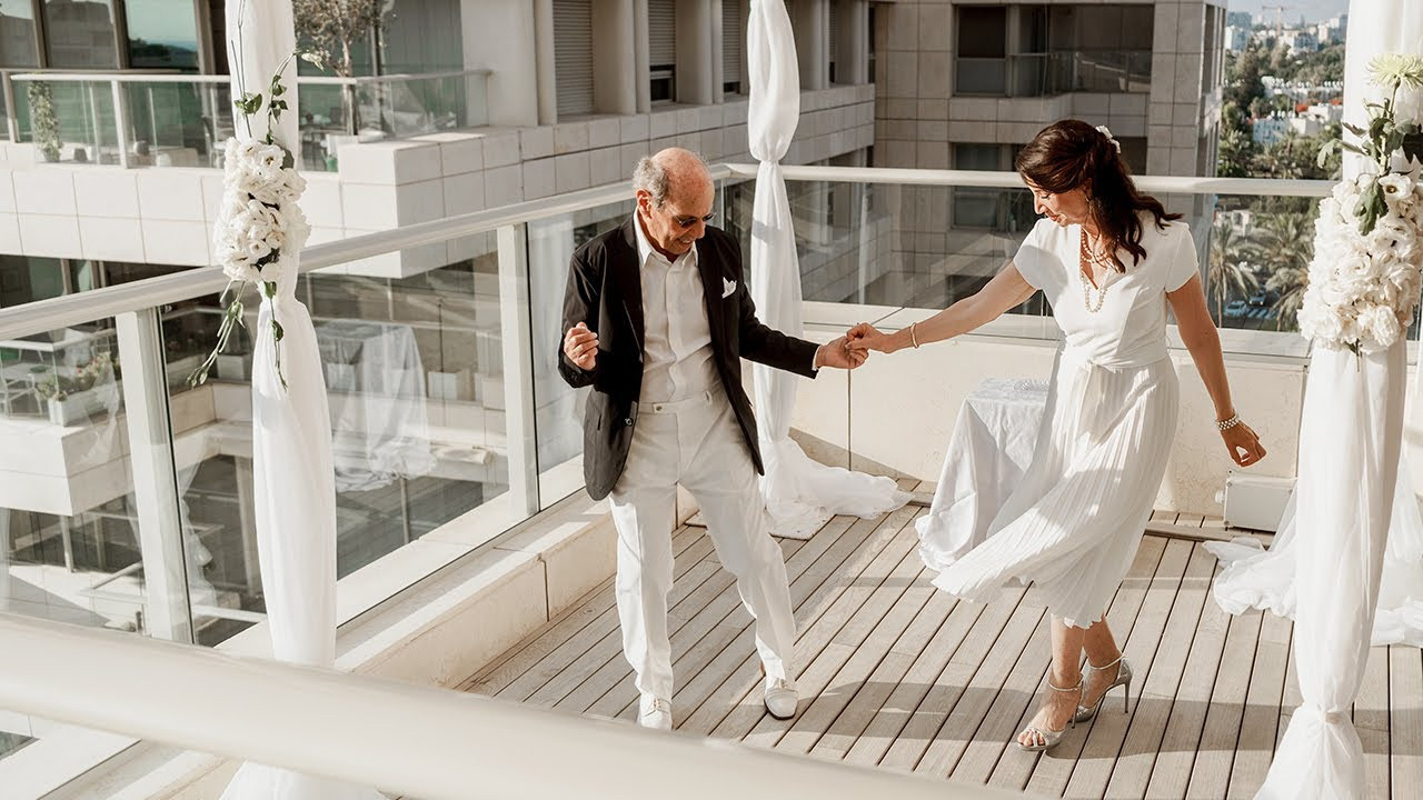 Stylish wedding of Gabriel & Juliette in Tel-Aviv, Israel. Porto Travel Photographer | Couples & Vacation Photos in Portugal — WePortugal