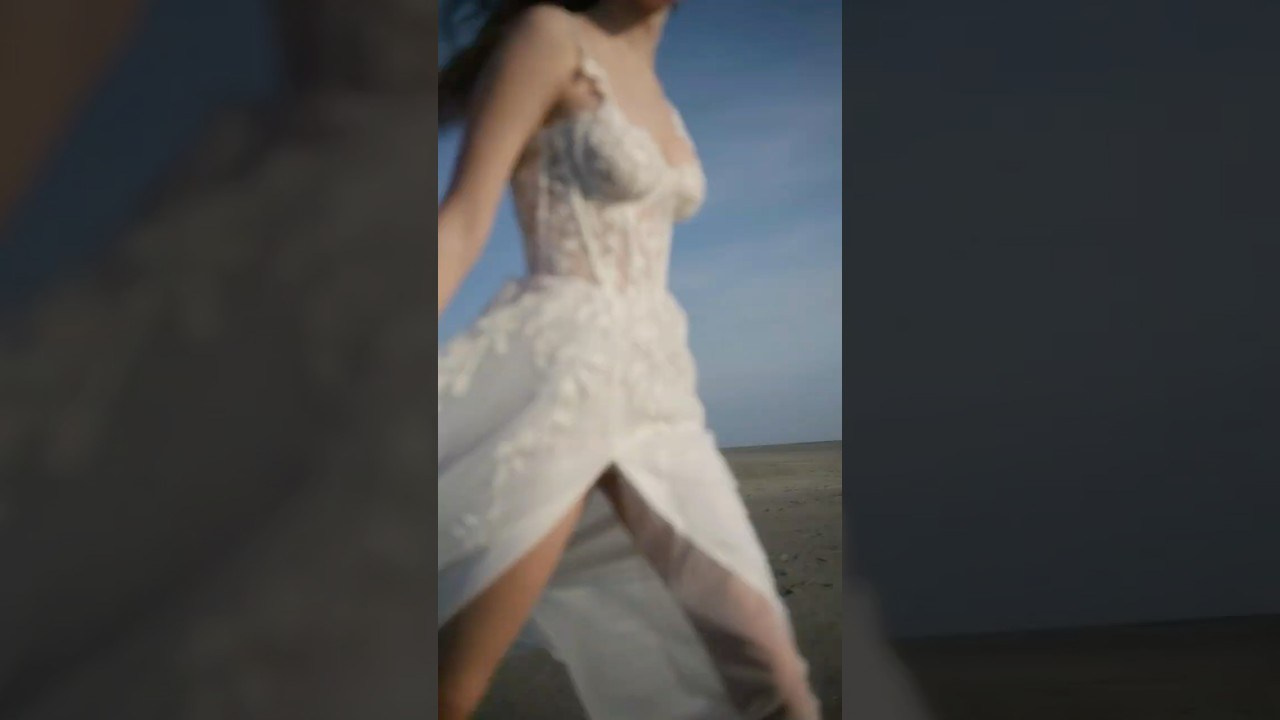 NASTYA ANIKINA Wedding dress. Minimalist brand photographer & videographer | Raw sincerity. Pure Form