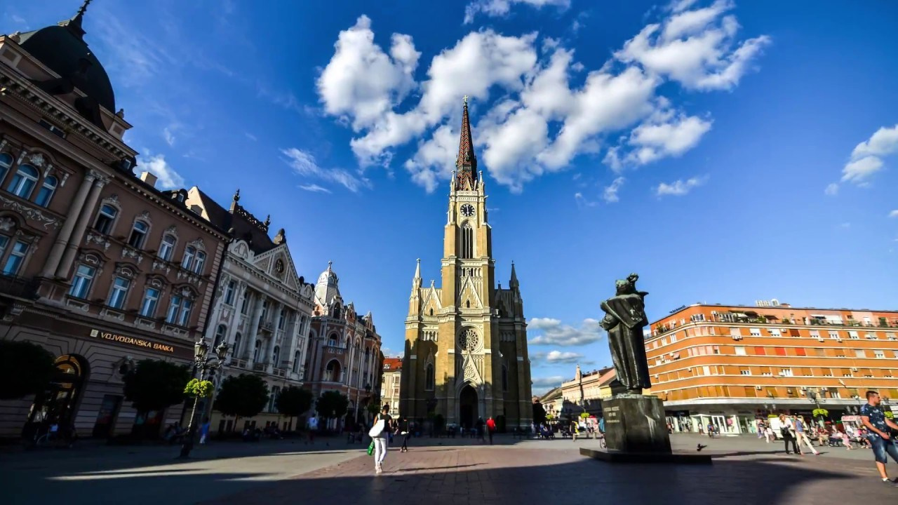 Novi Sad, tri prazna mesta pa svi ostali gradovi.❤️. Aleksandar Milutinović fotograf iz Srbije, Novog Sada