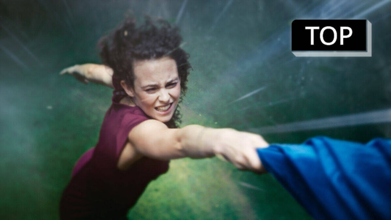 “VKB Insurance Faces a UFO—Fights Back with a Blue Umbrella!”