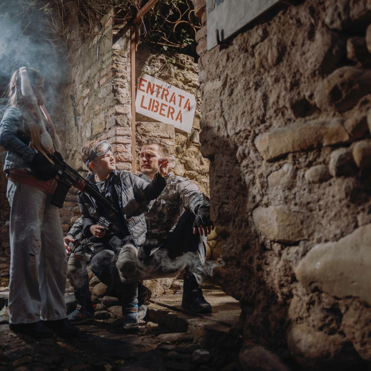 Avis. Photographe sur Cote d’Azur. Portraits de familles, couples, enfants, événements