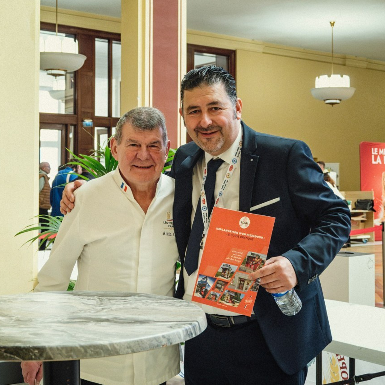 Avis. Photographe sur Cote d’Azur. Portraits de familles, couples, enfants, événements