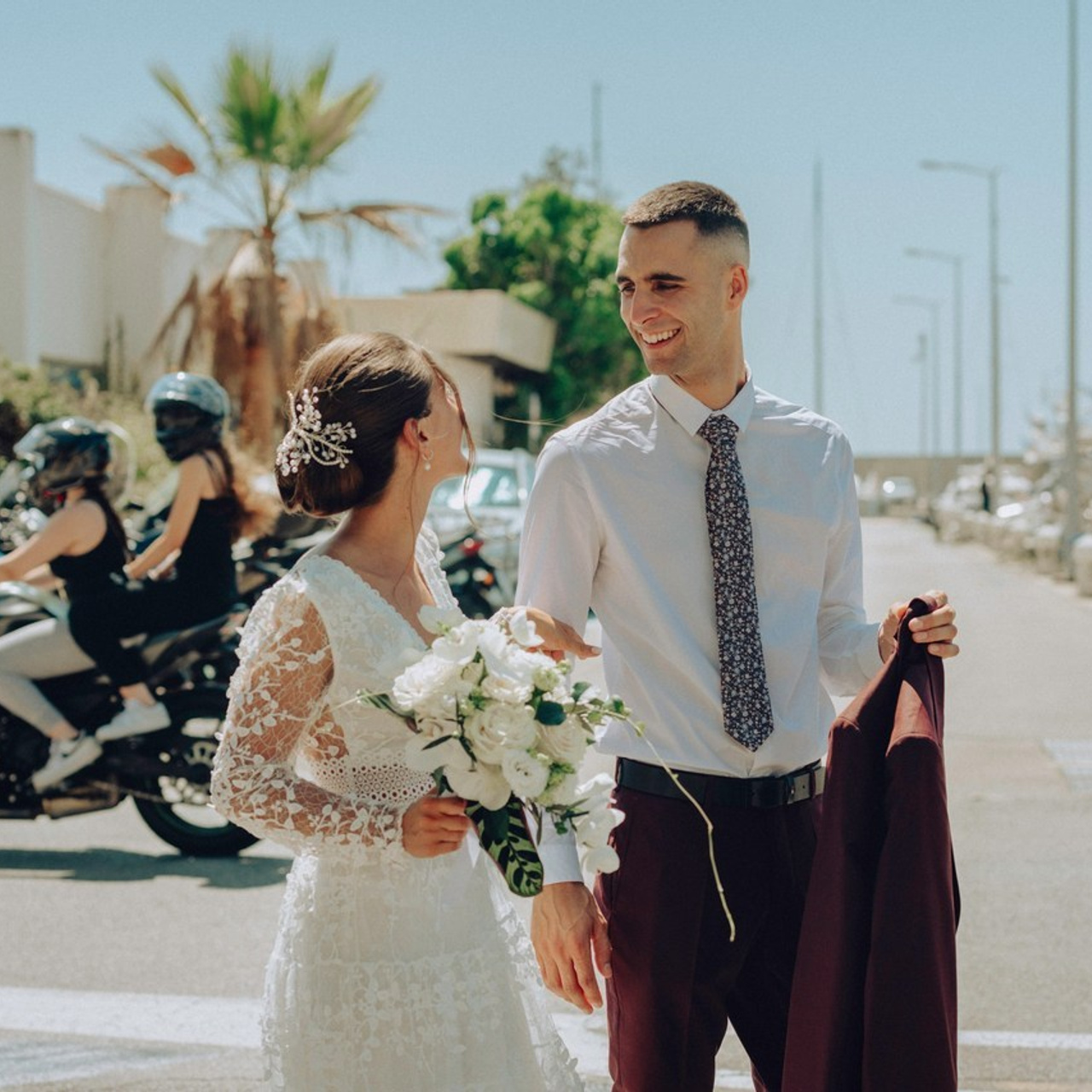 Avis. Photographe sur Cote d’Azur. Portraits de familles, couples, enfants, événements