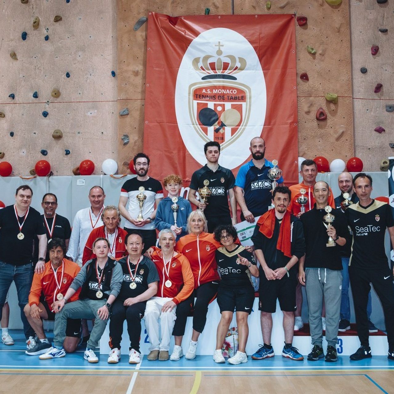 Avis. Photographe sur Cote d’Azur. Portraits de familles, couples, enfants, événements