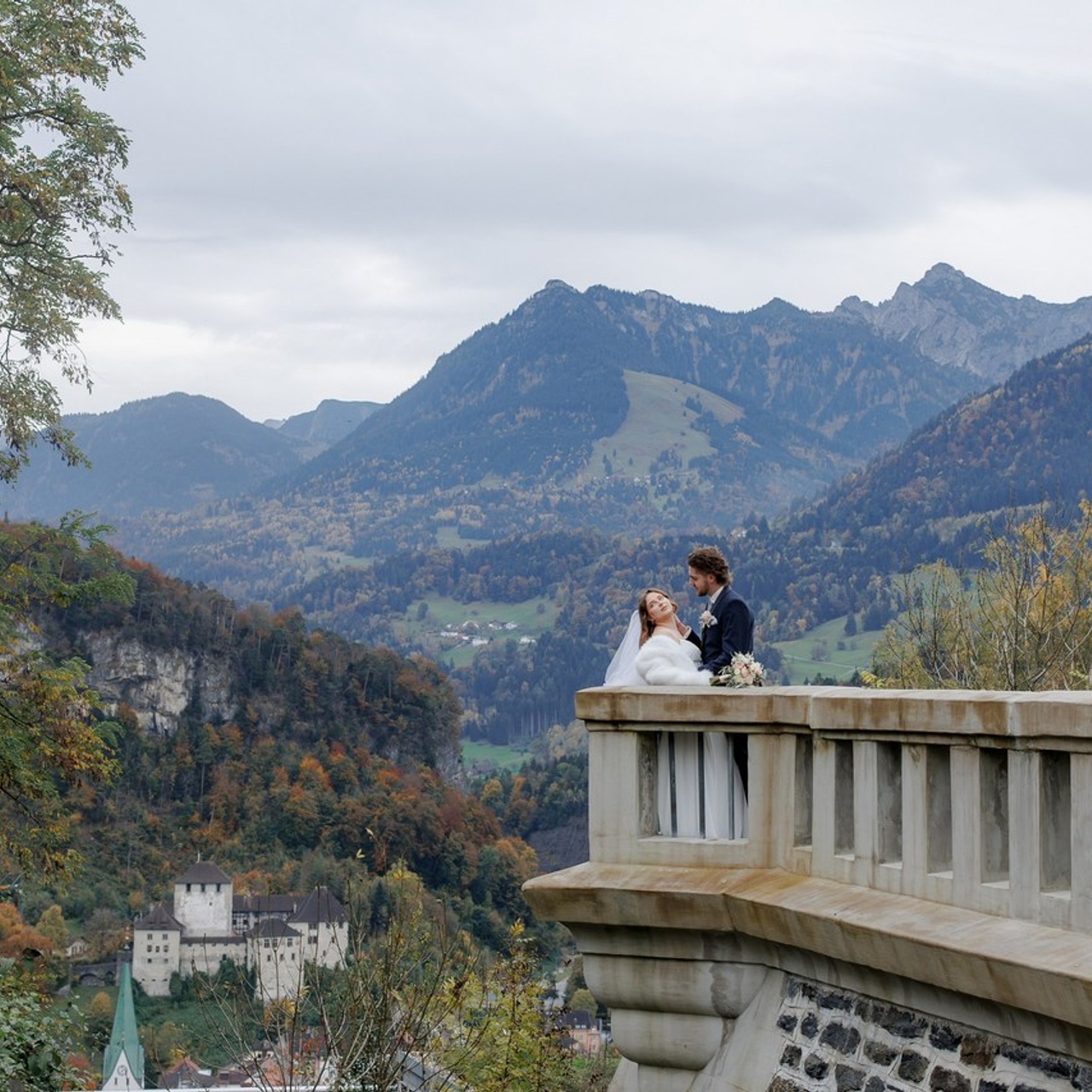 Feedback. Amazing photo session at a time convenient for you. Y