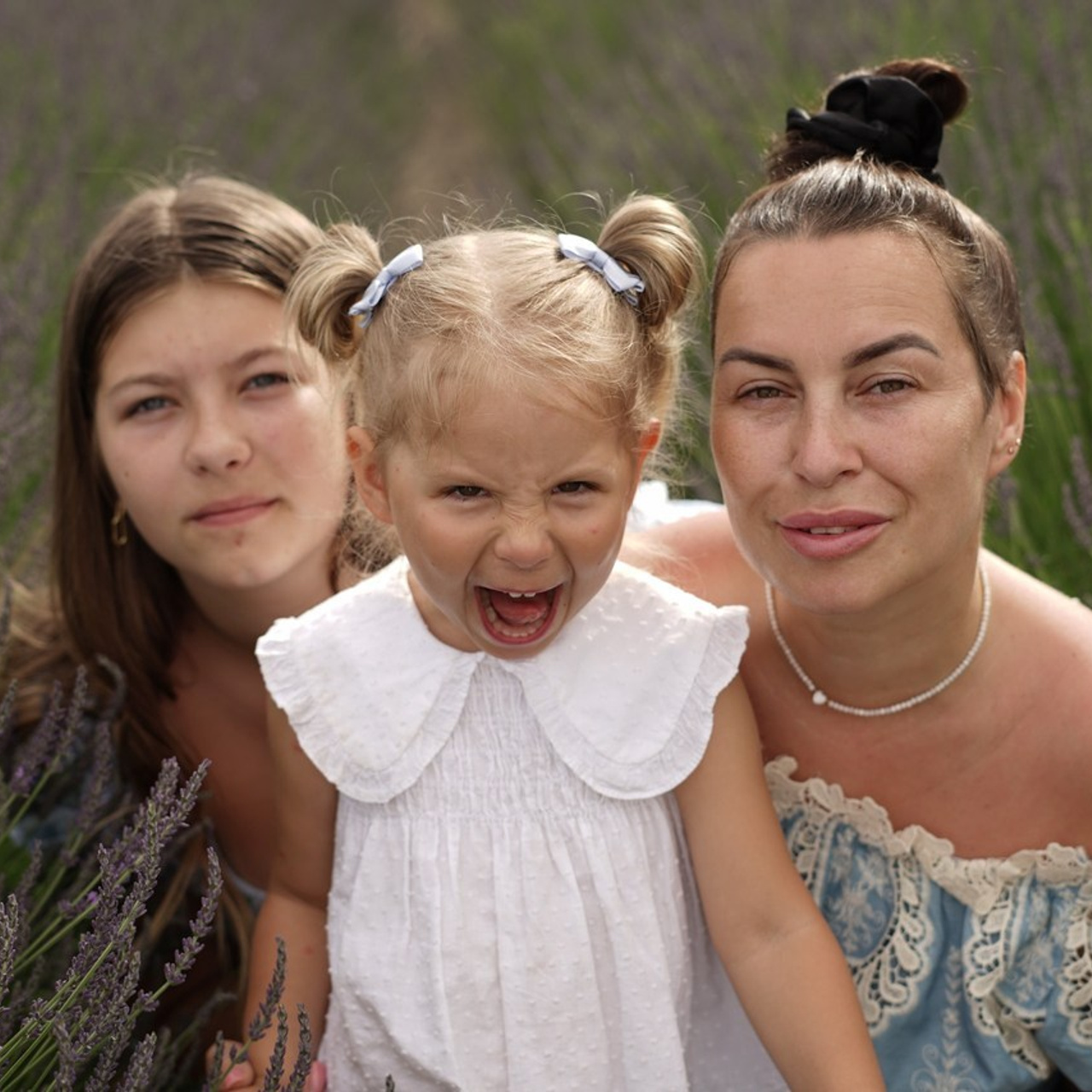 Revues. Petit trésor photos de famille, grossesse et nouveau-né à Roanne
