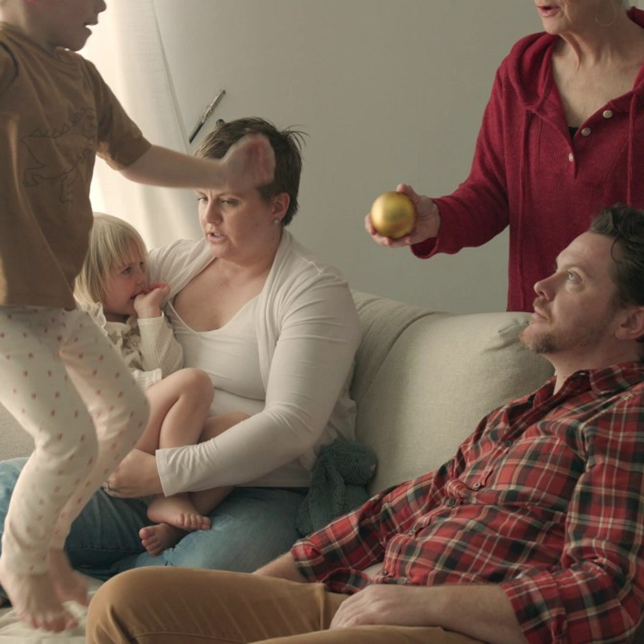 REVIEWS. Louisa Lewis |Shenzhen-based Photographer & Videographer