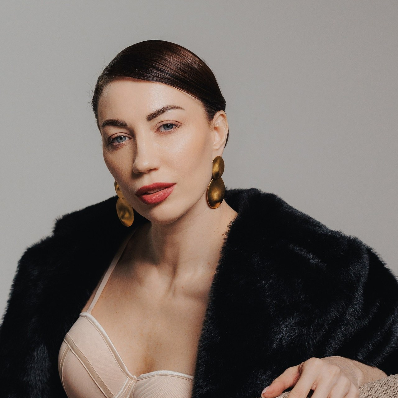 Kristina Kozheltsova- Soulful Portrait&Lifestyle&Love Story Photographer in Leipzig, Germany