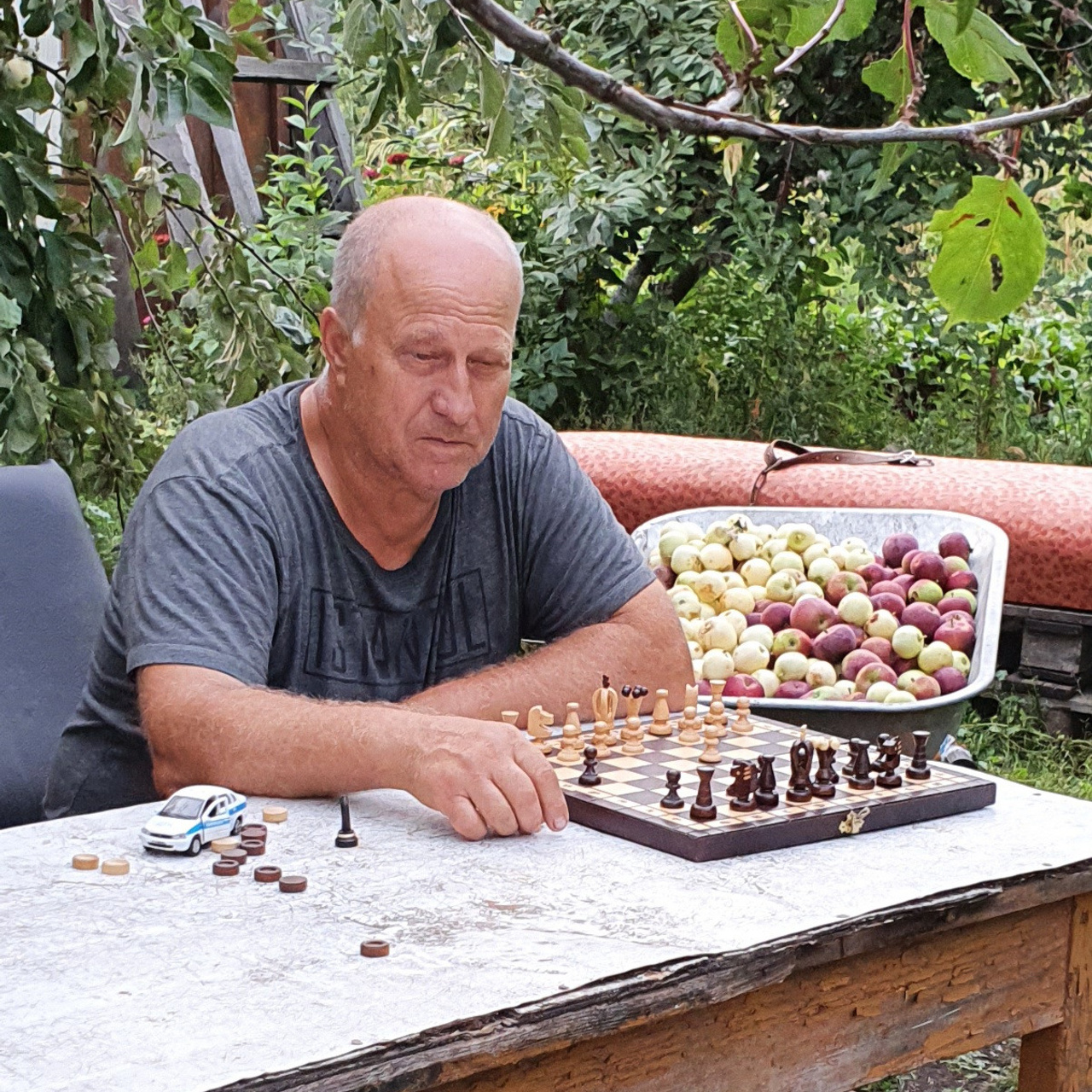 Street фото. Consultation on printing in various magazines, illustrations for books