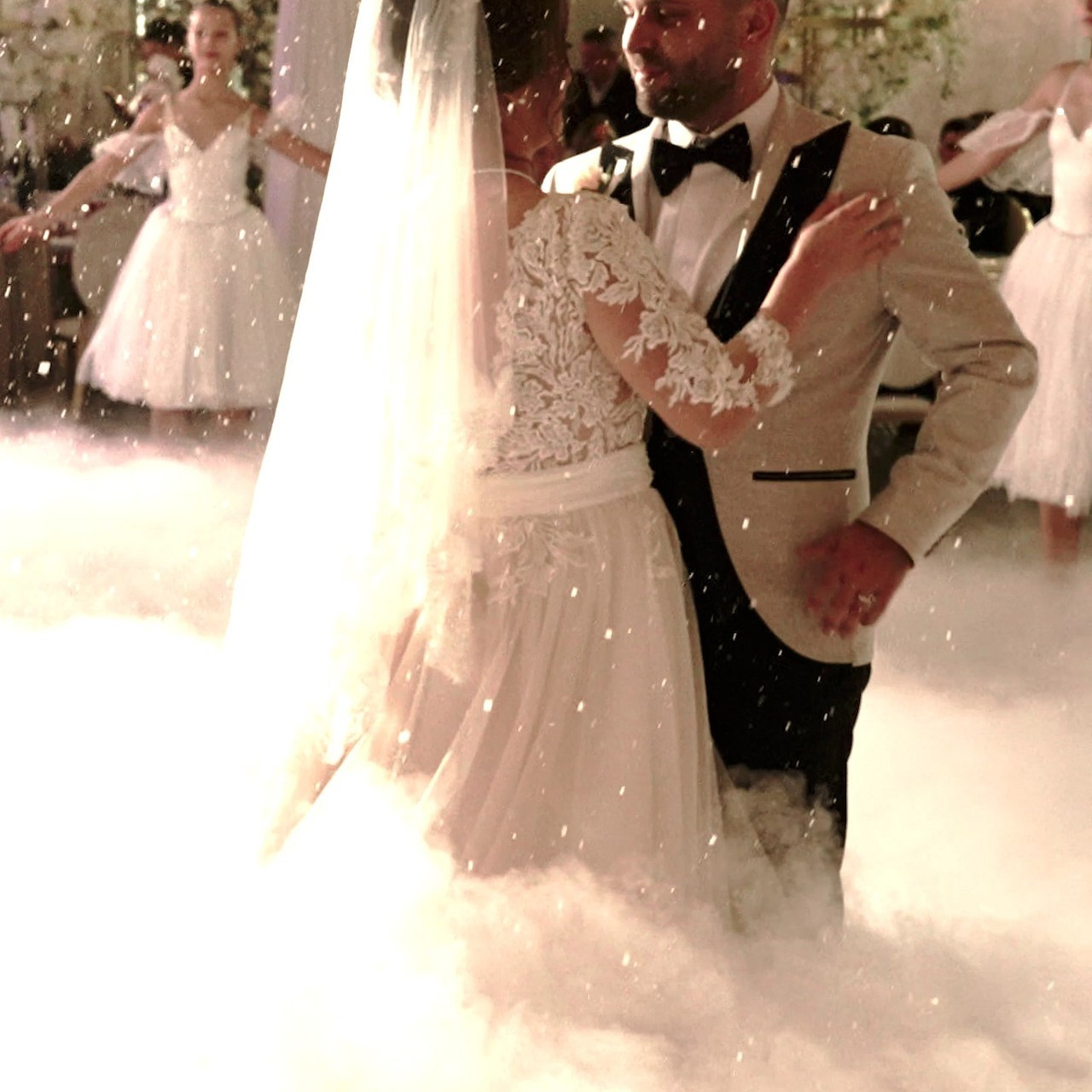 Testimonials. Capturăm clipe, Transmitem emoții, Creăm amintiri de neuitat!