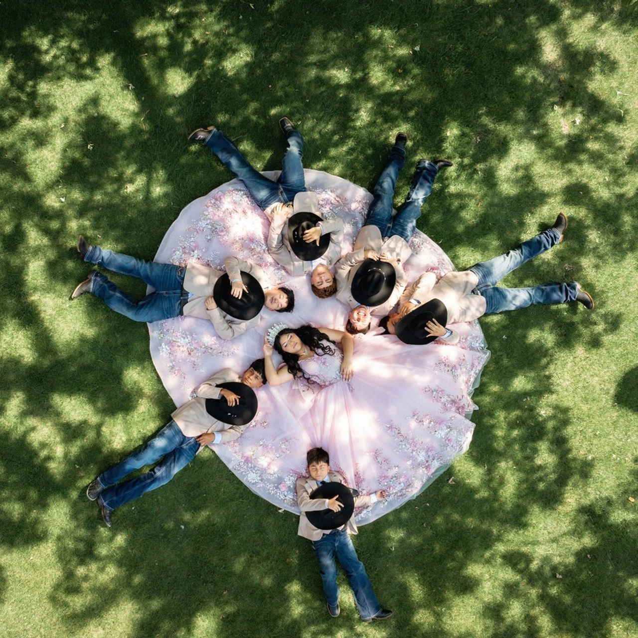Testimonials. Portraits, Quinceanera & Weddings Photographer
