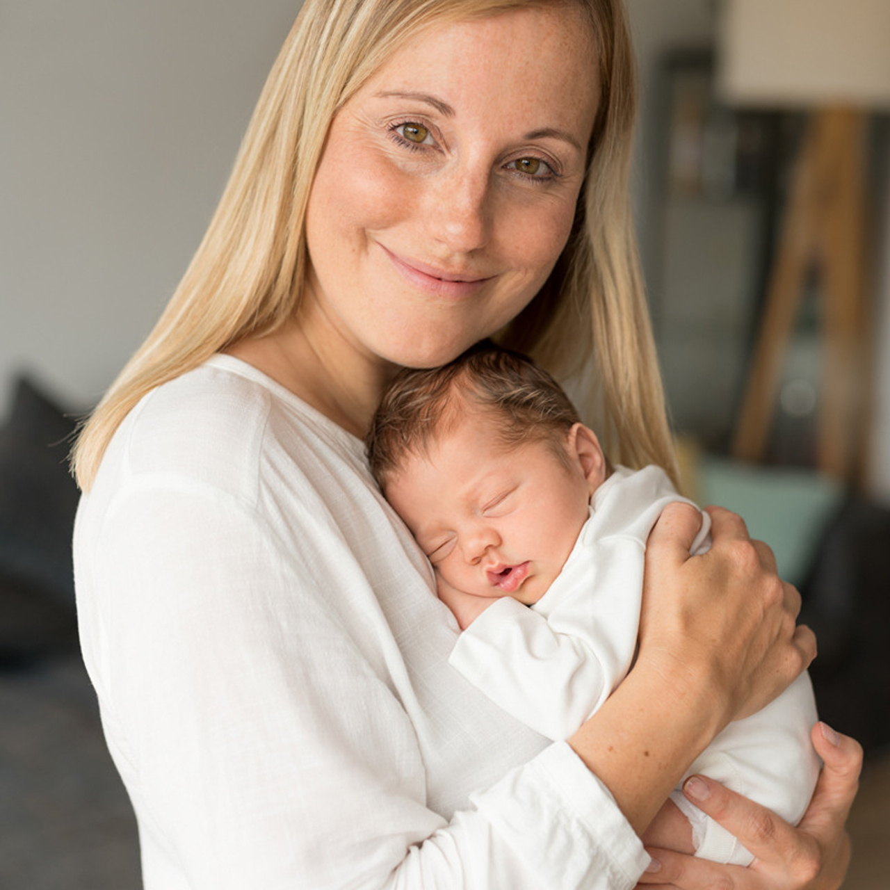 Cakesmash Fotoshooting total Erdbeerisch. Neugeborenenfotografie, Babyfotografie in Düsseldorf und Umgebung