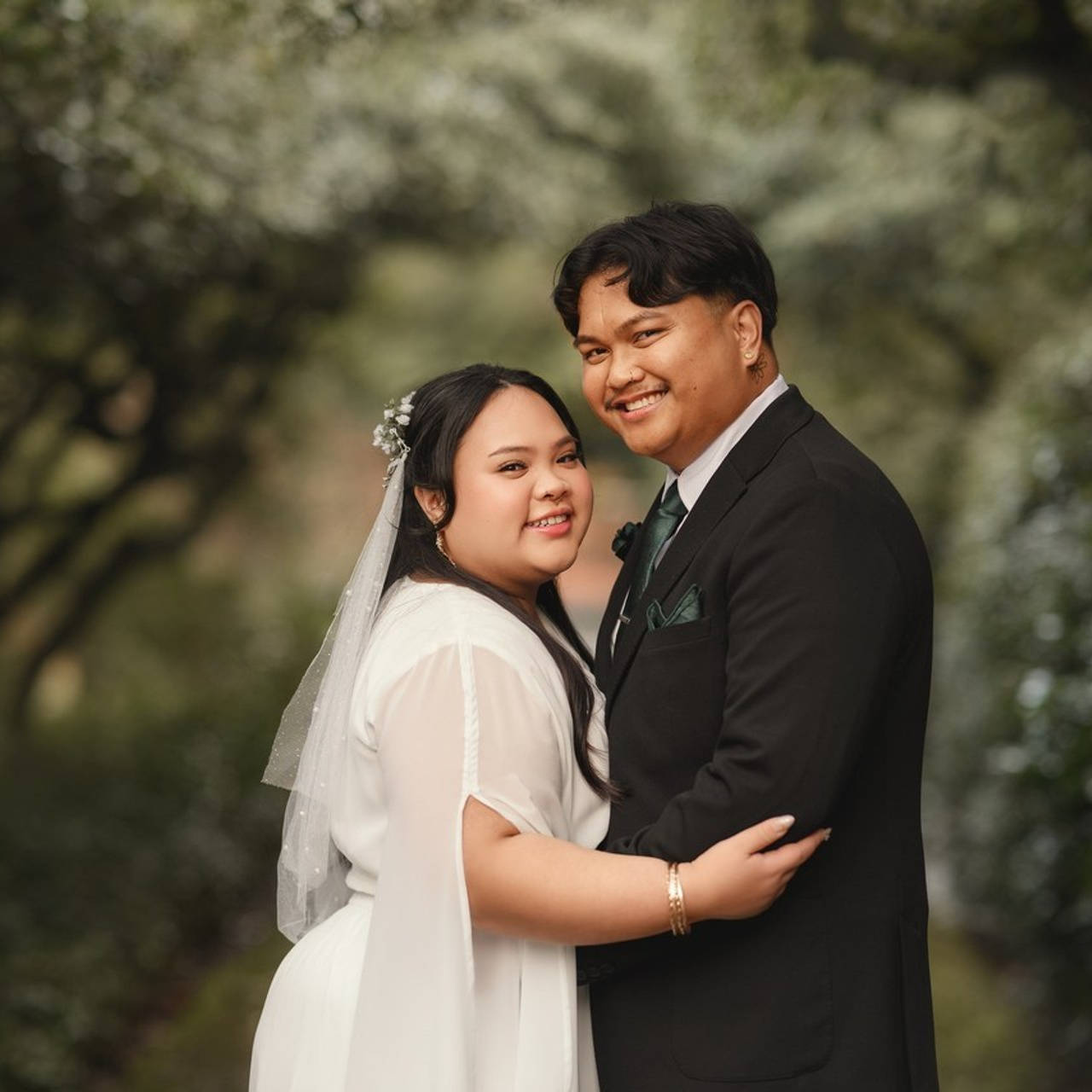 R E V I E W S. Wedding & portrait photography in the Seattle Area. Helen Michelle photographer