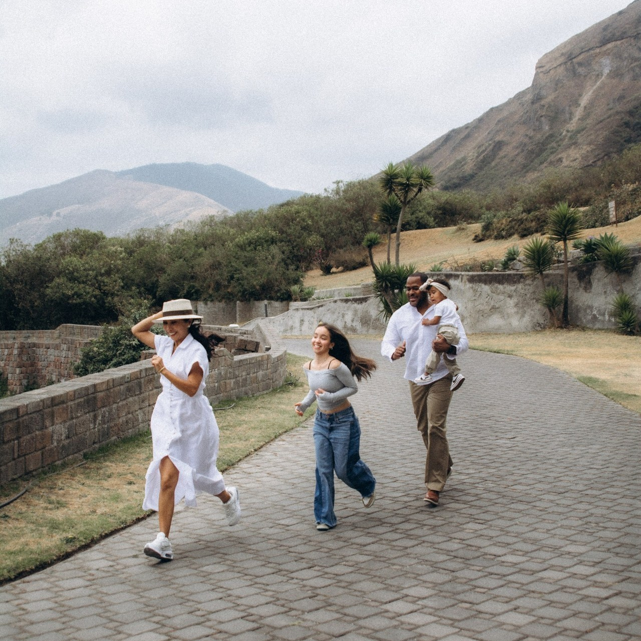 Comentarios. Fotografo de familia en Quito Anastasia Eliseeva