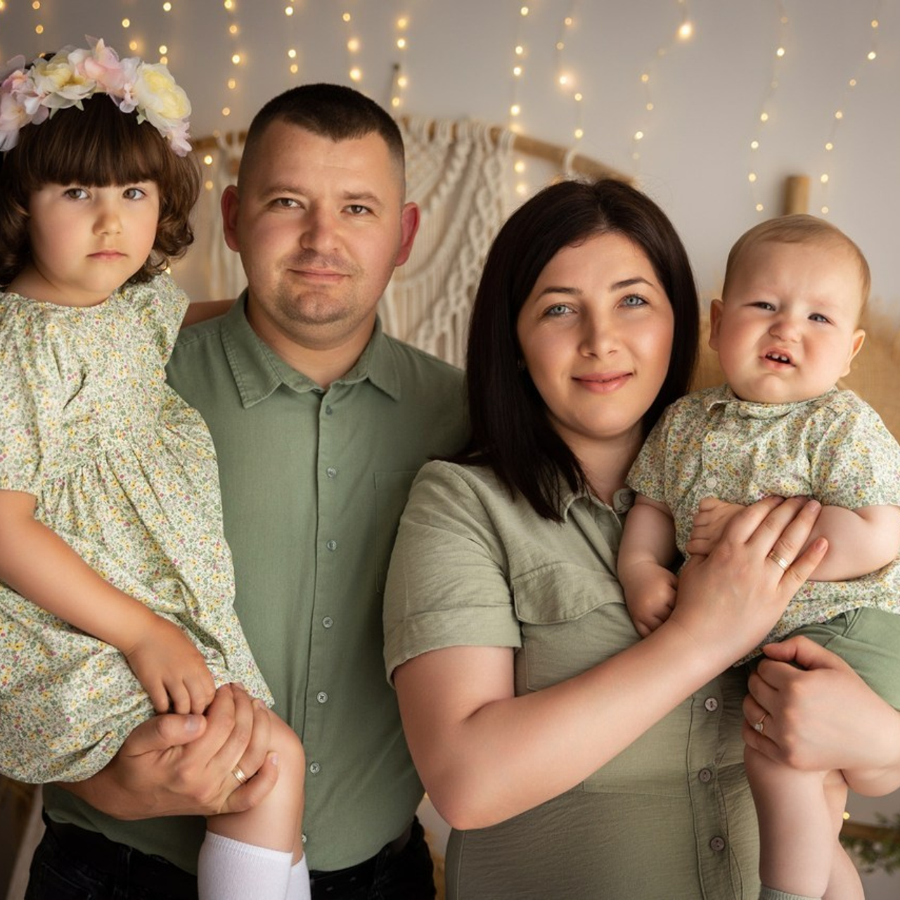 RECENZII. Fotograf de familie la Ungheni și Reggio-Emilia, Alessia Slivca