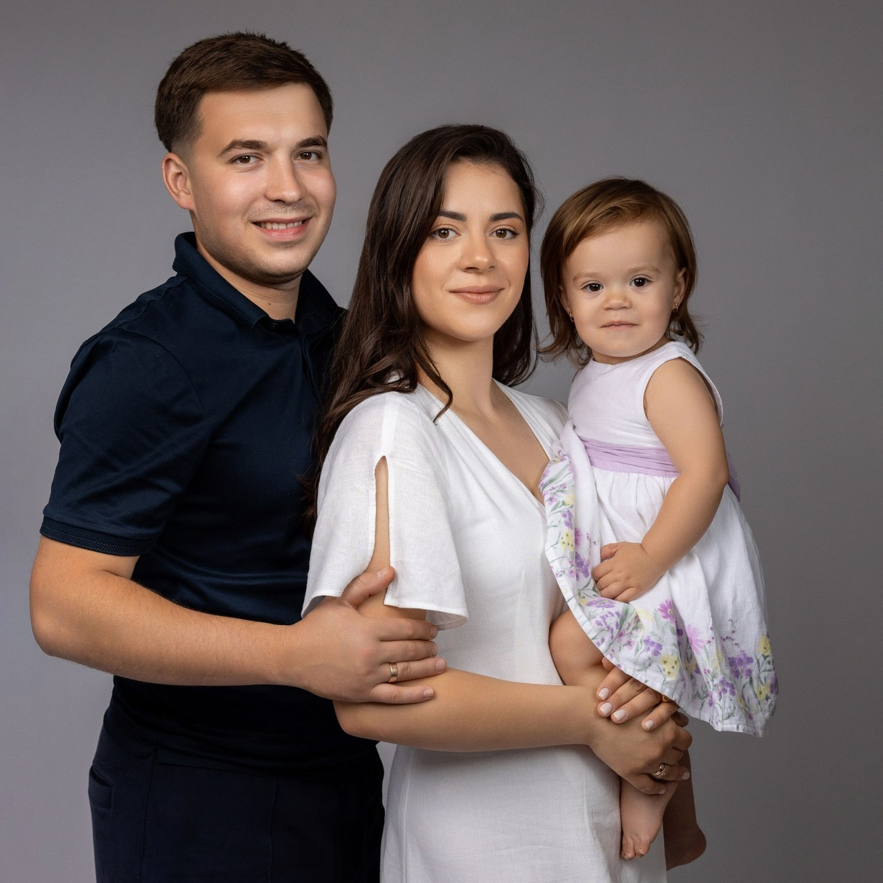 RECENZII. Fotograf de familie la Ungheni și Reggio-Emilia, Alessia Slivca