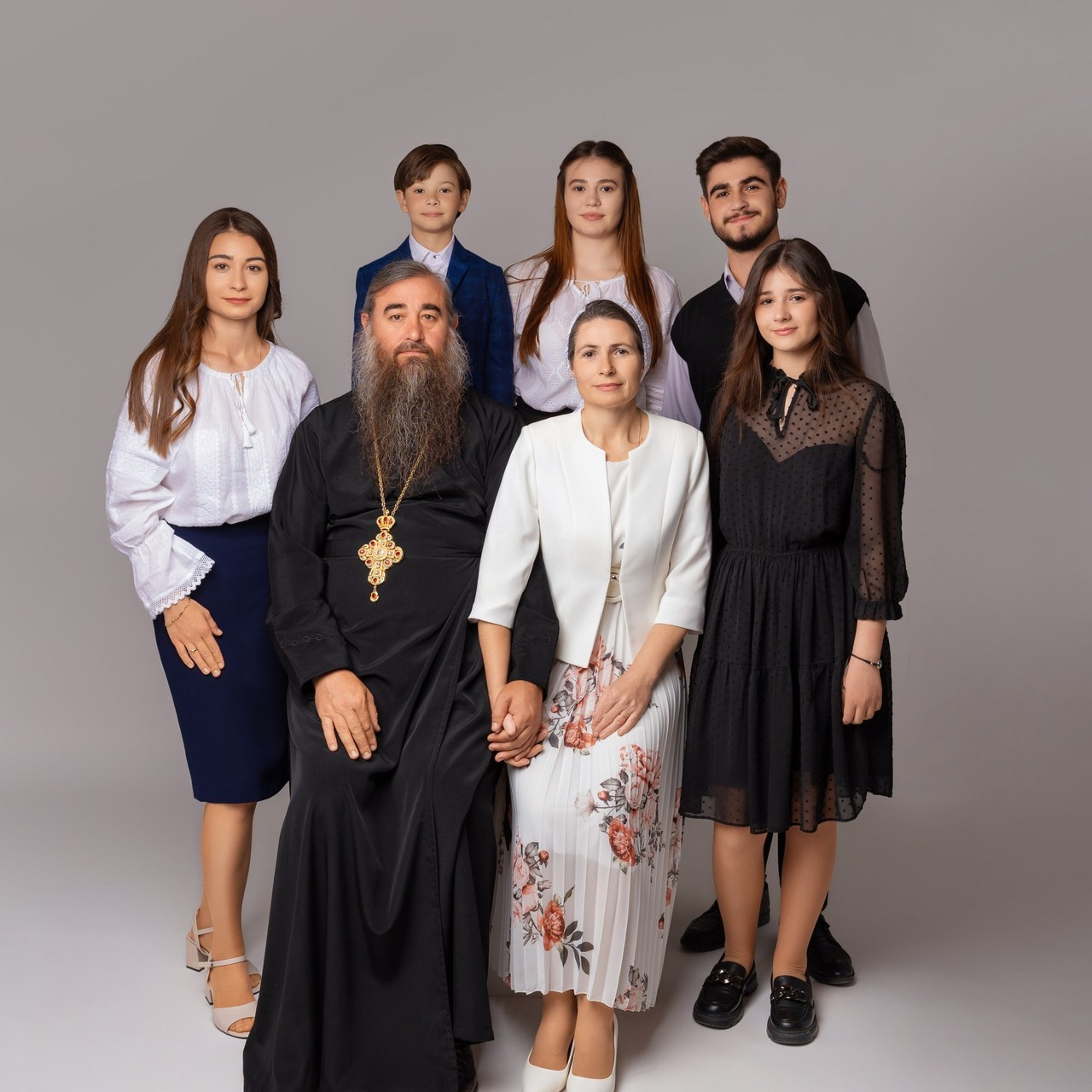 RECENZII. Fotograf de familie la Ungheni și Reggio-Emilia, Alessia Slivca
