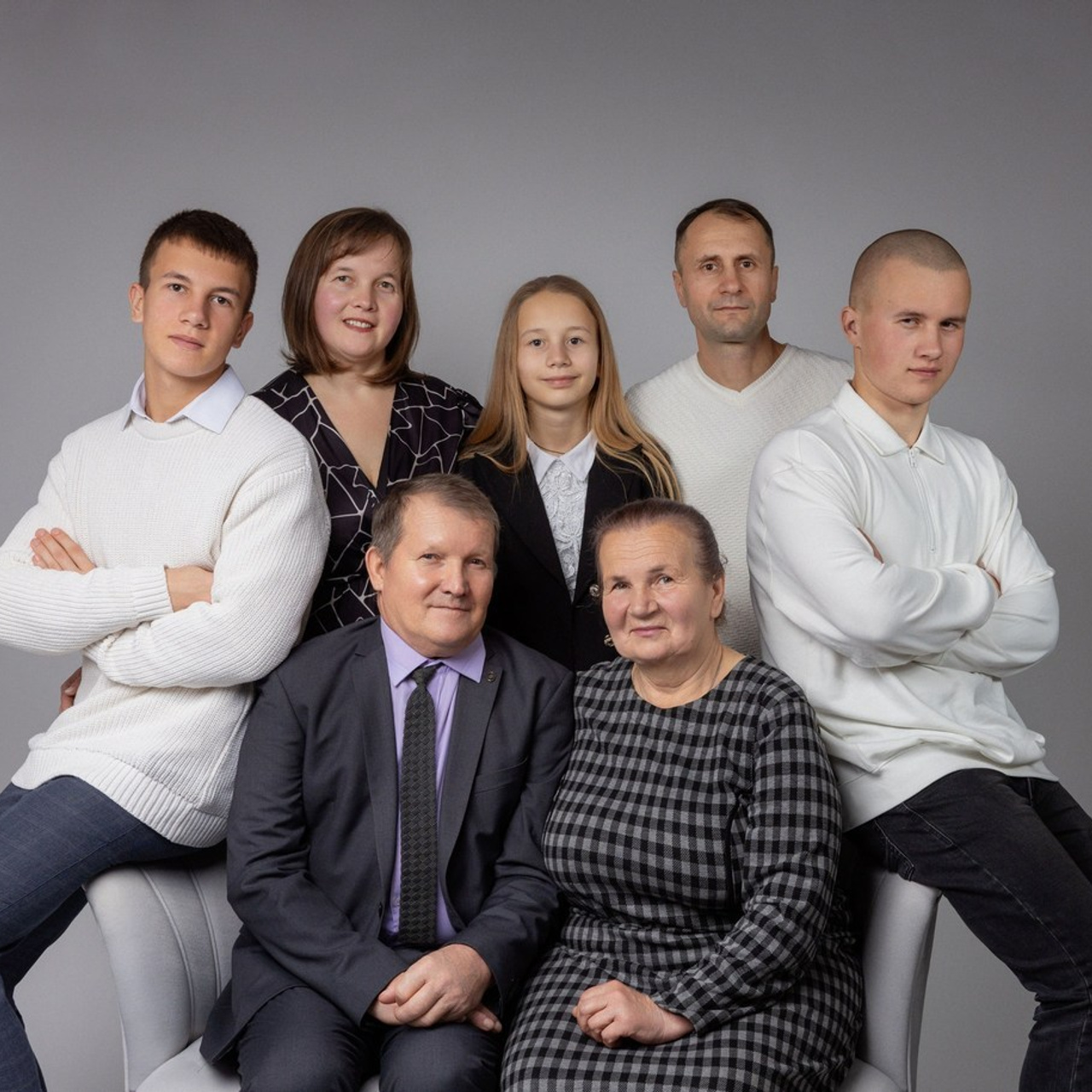 RECENZII. Fotograf de familie la Ungheni și Reggio-Emilia, Alessia Slivca