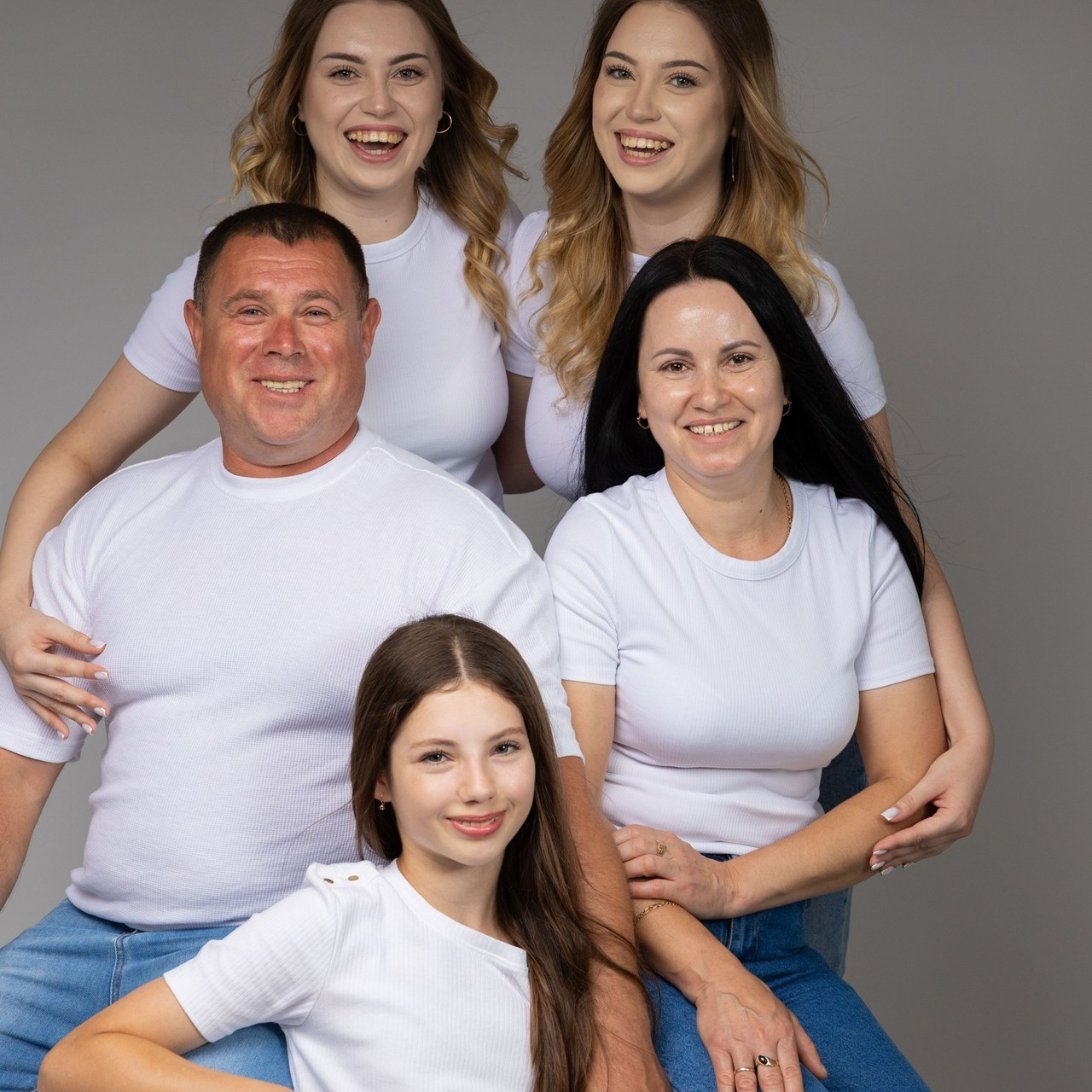 RECENZII. Fotograf de familie la Ungheni și Reggio-Emilia, Alessia Slivca