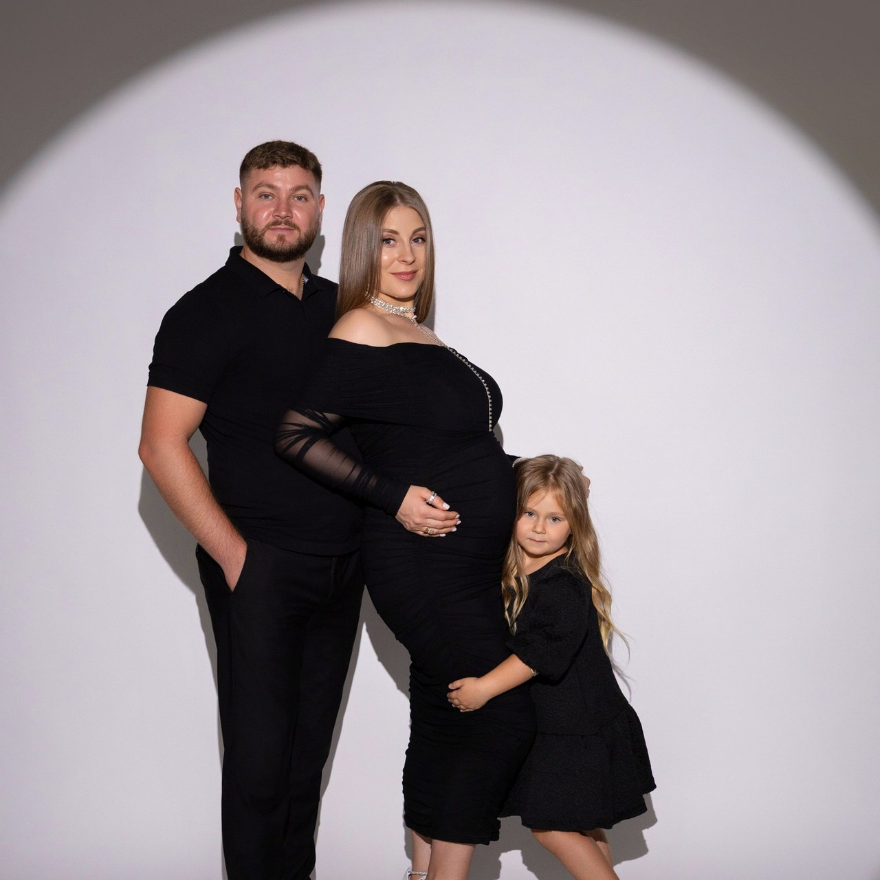 RECENZII. Fotograf de familie la Ungheni și Reggio-Emilia, Alessia Slivca
