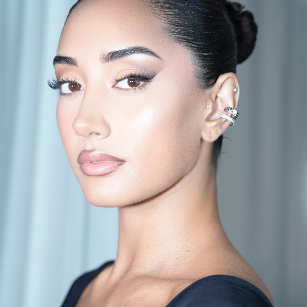 Beauty Content. Erdenet | Female Photographer & Content Creator