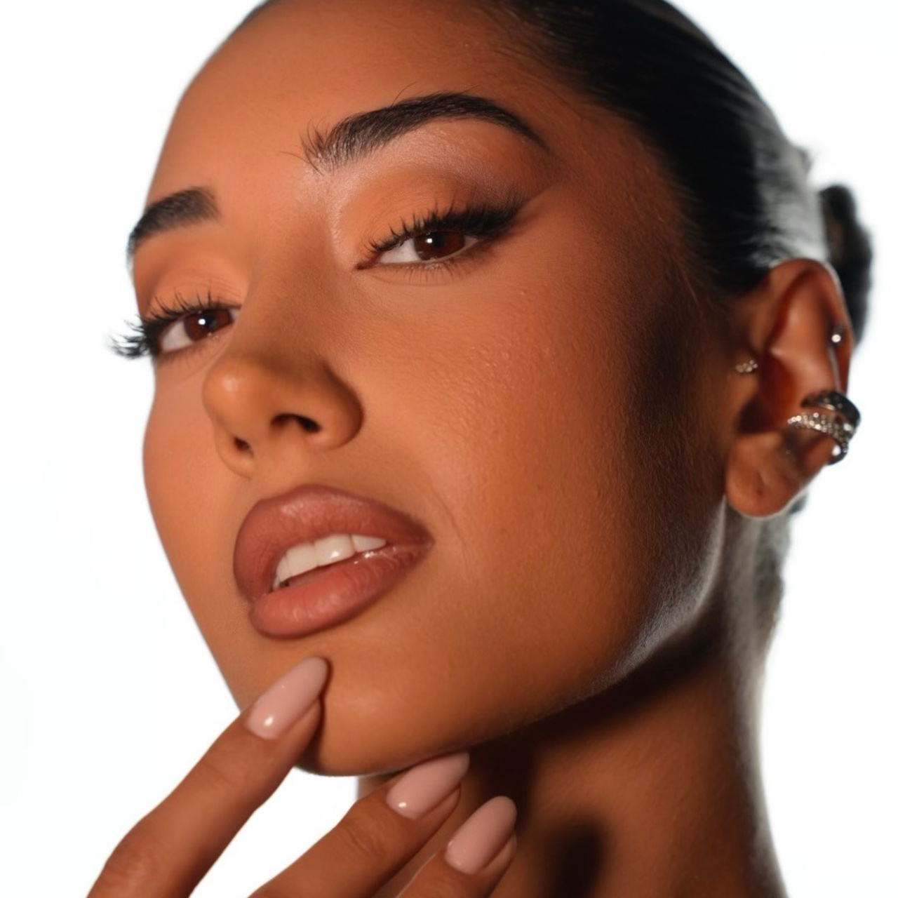 Beauty Content. Erdenet | Female Photographer & Content Creator