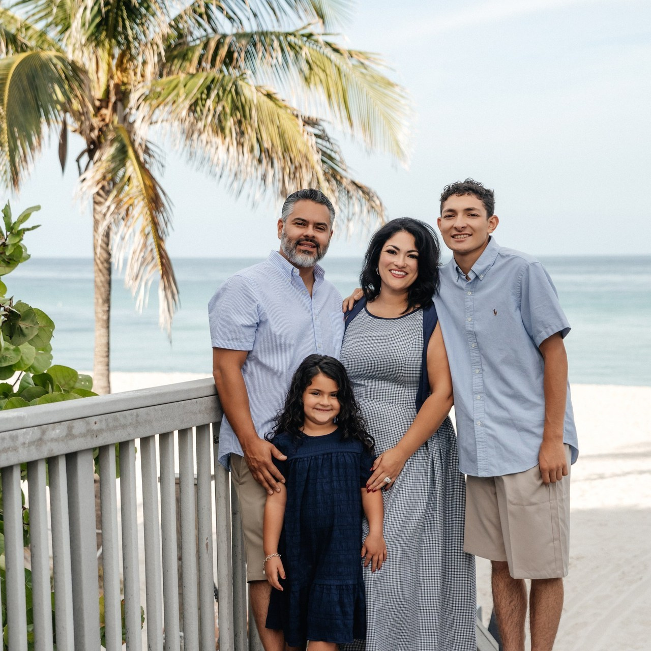 Reviews. Photographer in Miami, Family photographer, Event, Wedding