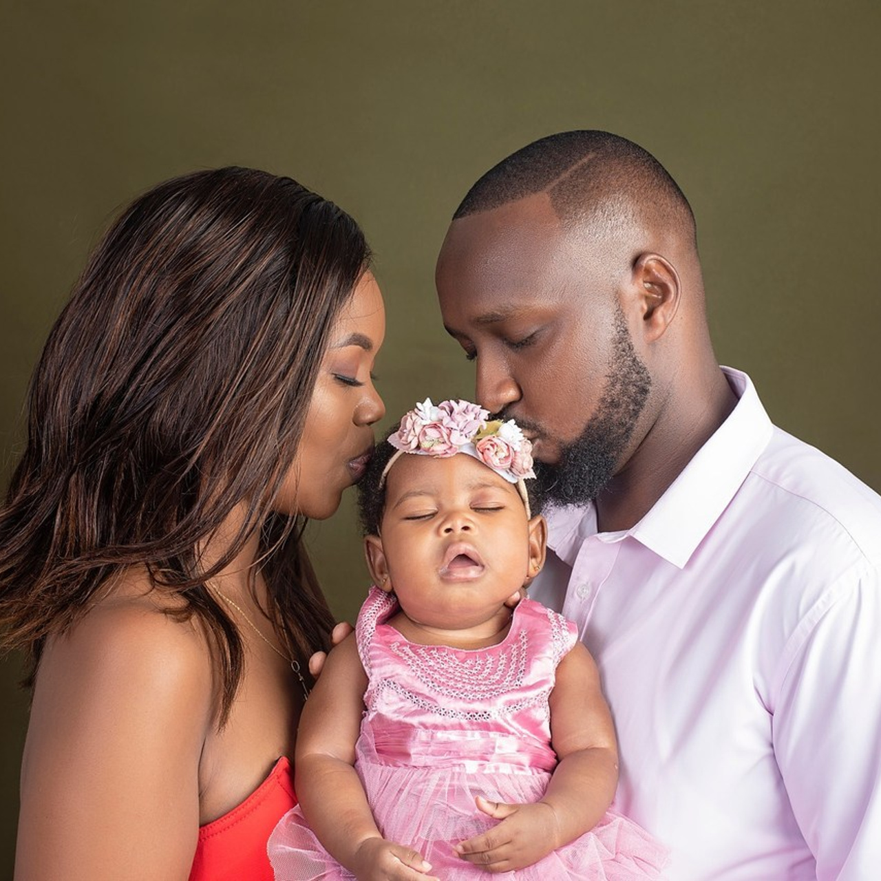 Happy Clients our Newborn Baby and Family shoot @Nairobi & Mombasa. Newborn, Baby, Maternity and Family Photographer Nairobi Mombasa Kenya