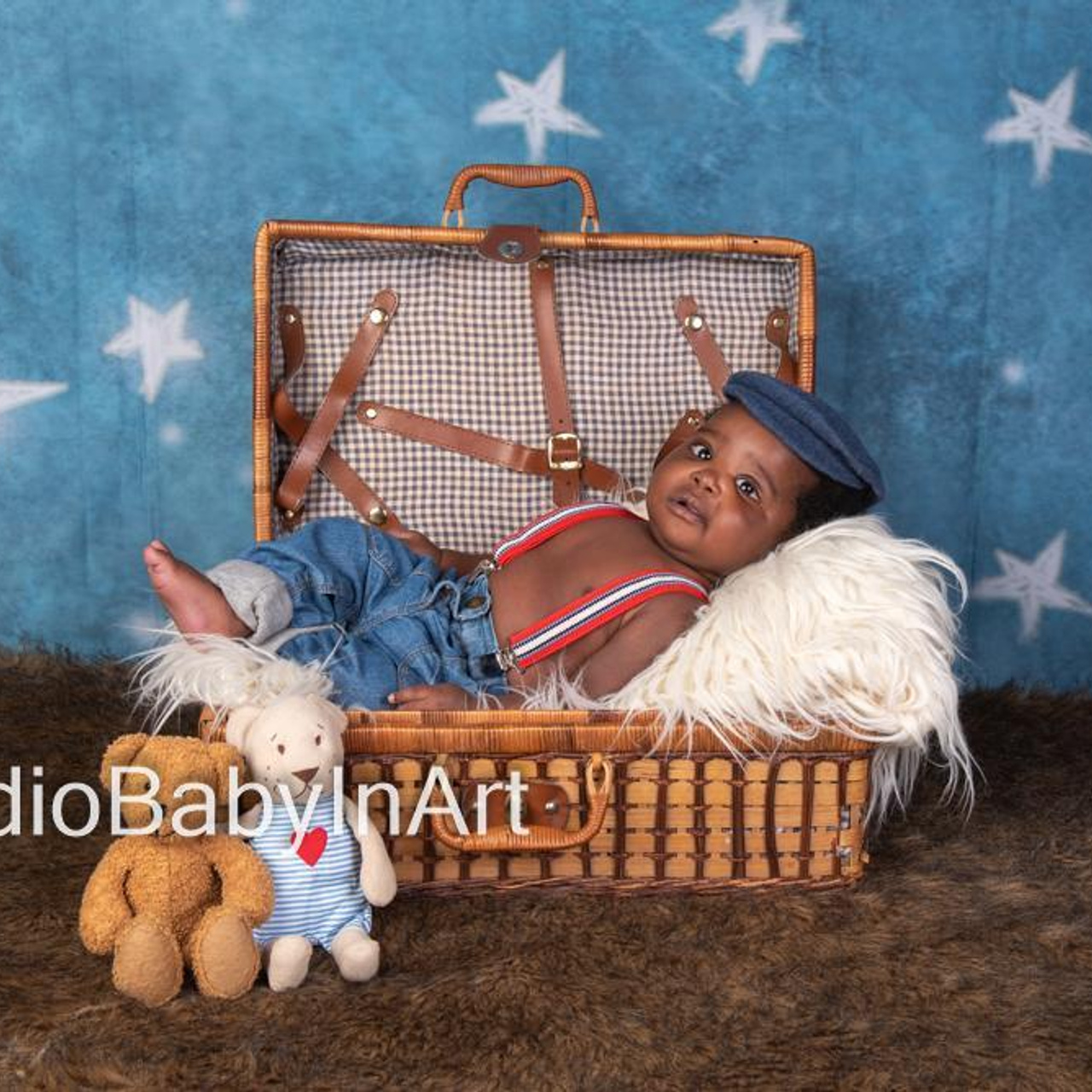 Happy Clients our Newborn Baby and Family shoot @Nairobi & Mombasa. Newborn, Baby, Maternity and Family Photographer Nairobi Mombasa Kenya