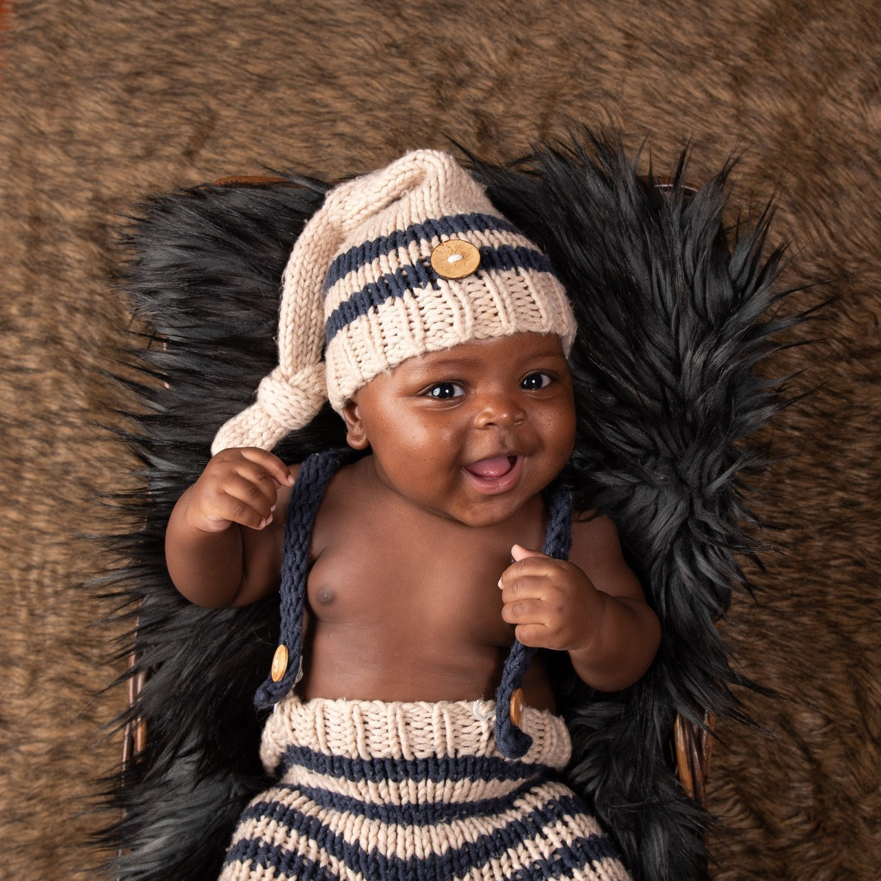 Happy Clients our Newborn Baby and Family shoot @Nairobi & Mombasa. Newborn, Baby, Maternity and Family Photographer Nairobi Mombasa Kenya