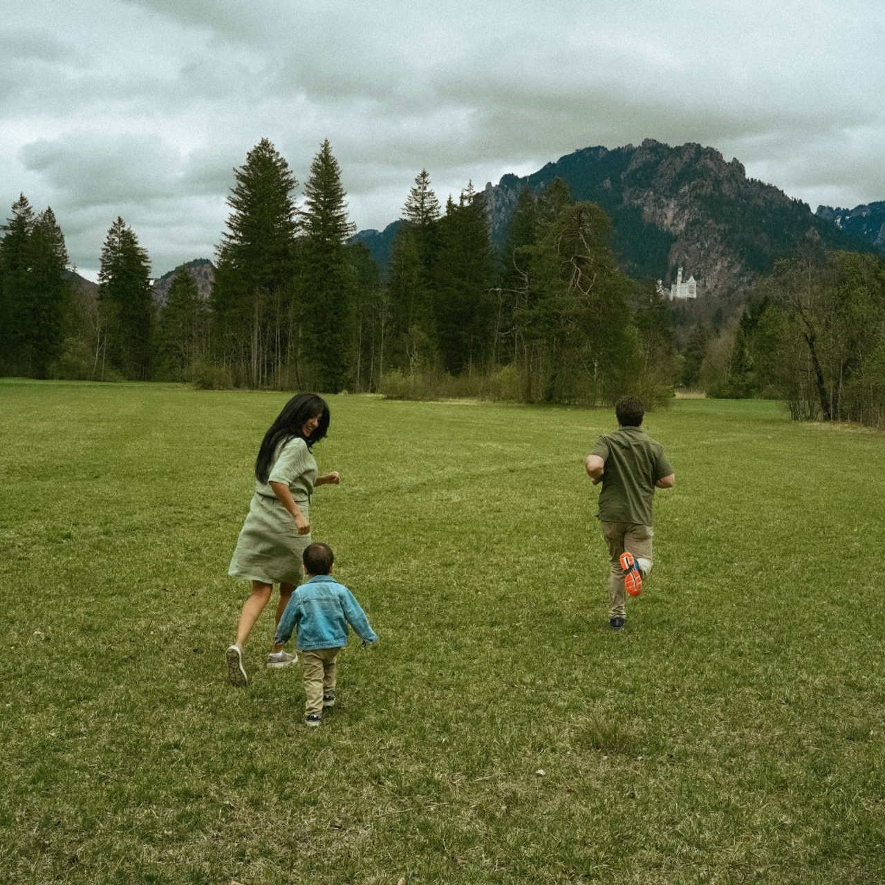 REVIEWS. Couple & wedding photographer based in Bavaria Germany Alps I ForLoveLegends