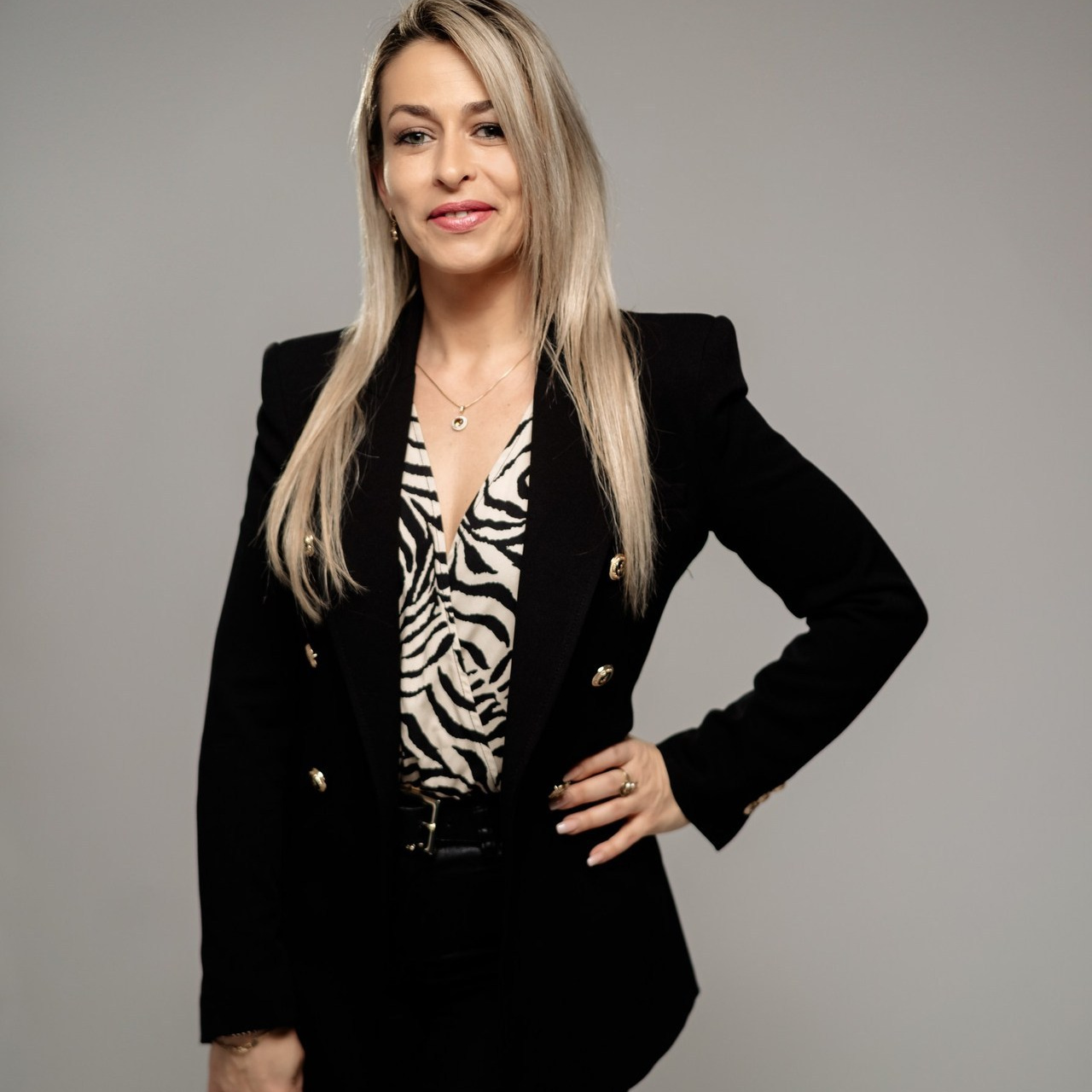 Opinii. Https://www.instagram.com/grosu.photography?igsh=MTR6Y2xobGw1ZTluZg%3D%3D&utm_source=qr