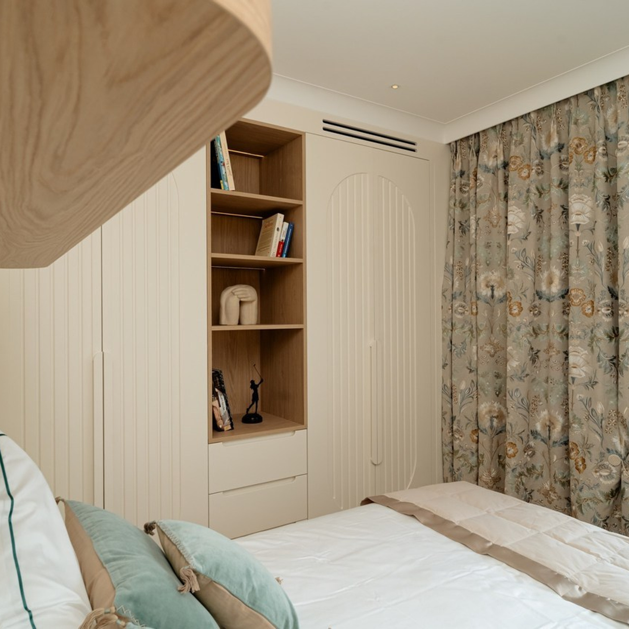 Opinii. Https://www.instagram.com/grosu.photography?igsh=MTR6Y2xobGw1ZTluZg%3D%3D&utm_source=qr