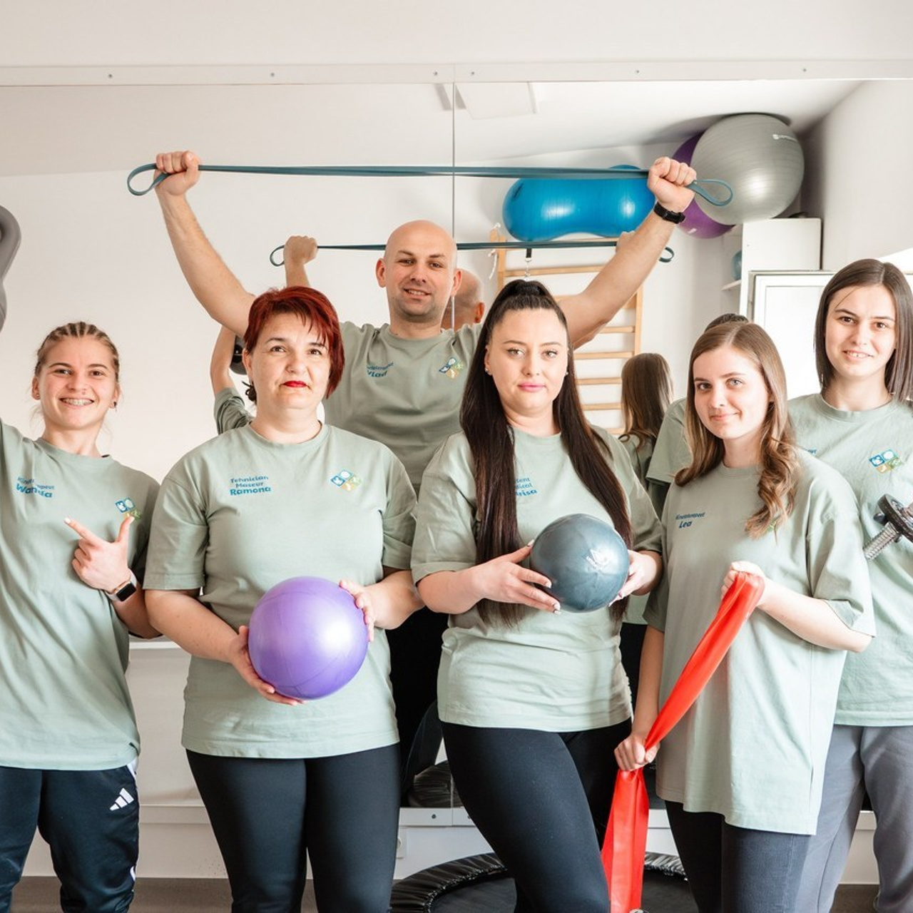 Recenzii fotograf Les Moments. Les Moments Photography — Fotograf stare civilă, botez și ședințe foto în Cluj-Napoca