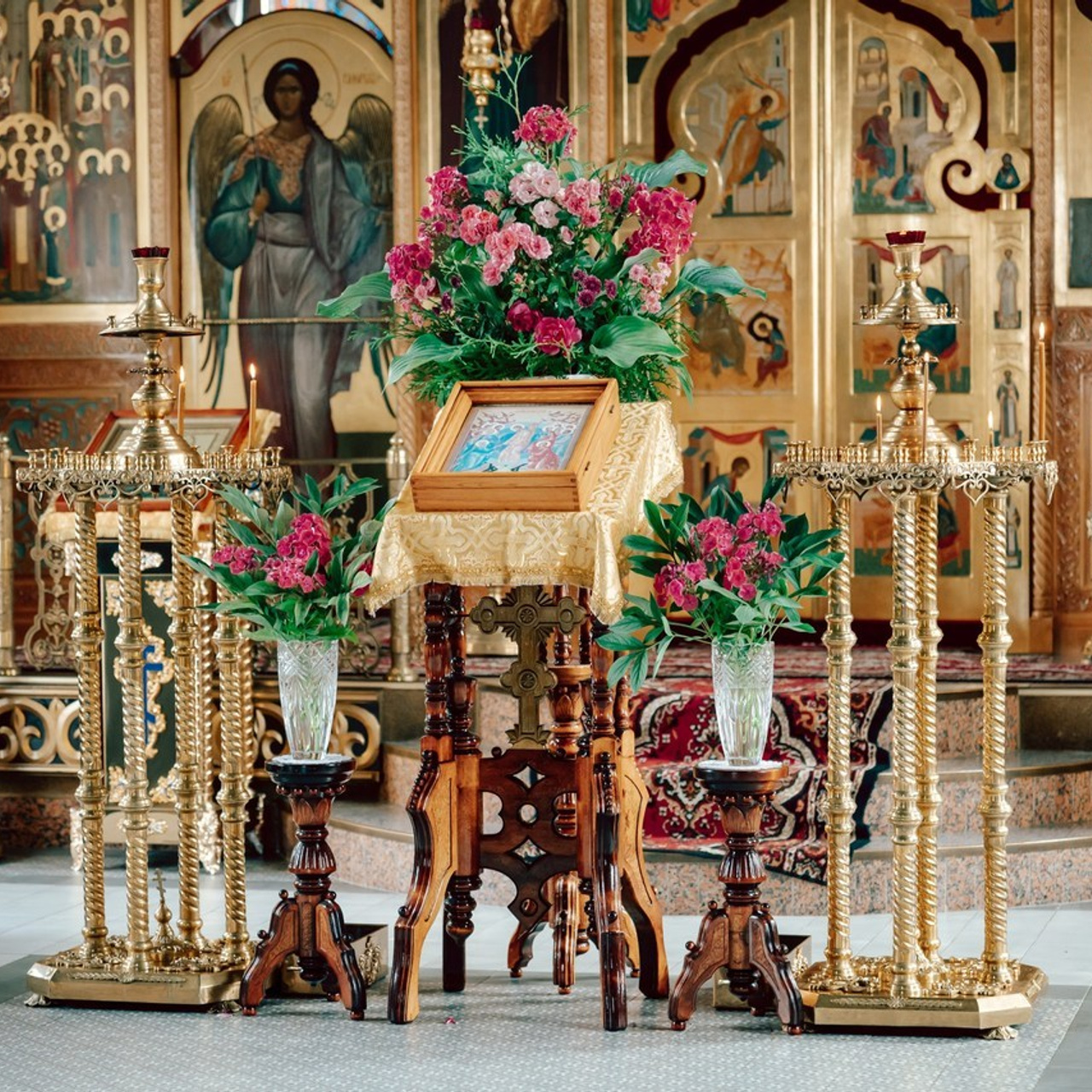 Arvustused. Jelizaveta Gross - reportaaži- ja portreefotograaf Narvas