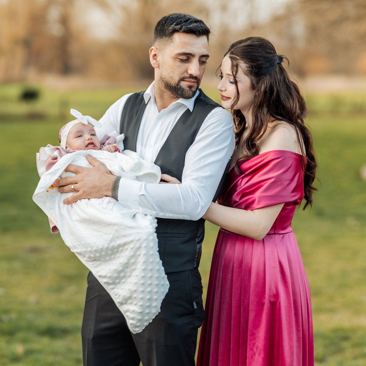 Recenzii Fotograf Român în Bruxelles — Botez, Nuntă & Evenimente. Fotograf Roman Bruxelles & Brussels — Botez, Nunta, Evenimente, Sedinte foto | Essence of Memories