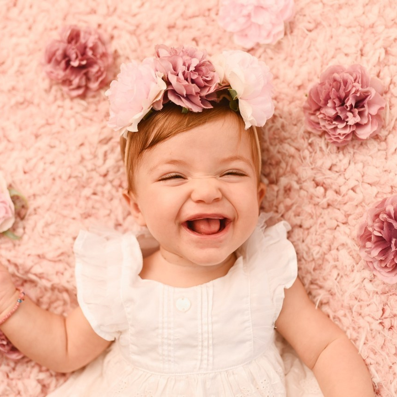 Επαγγελματική φωτογράφιση εγκυμοσύνης και νεογέννητου στη Ρόδο. Φωτογράφος νεογέννητων στη Ρόδο. Φωτογράφιση εγκυμοσύνης