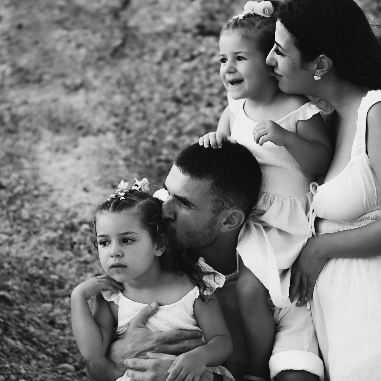 Επαγγελματική φωτογράφιση εγκυμοσύνης και νεογέννητου στη Ρόδο. Φωτογράφος νεογέννητων στη Ρόδο. Φωτογράφιση εγκυμοσύνης