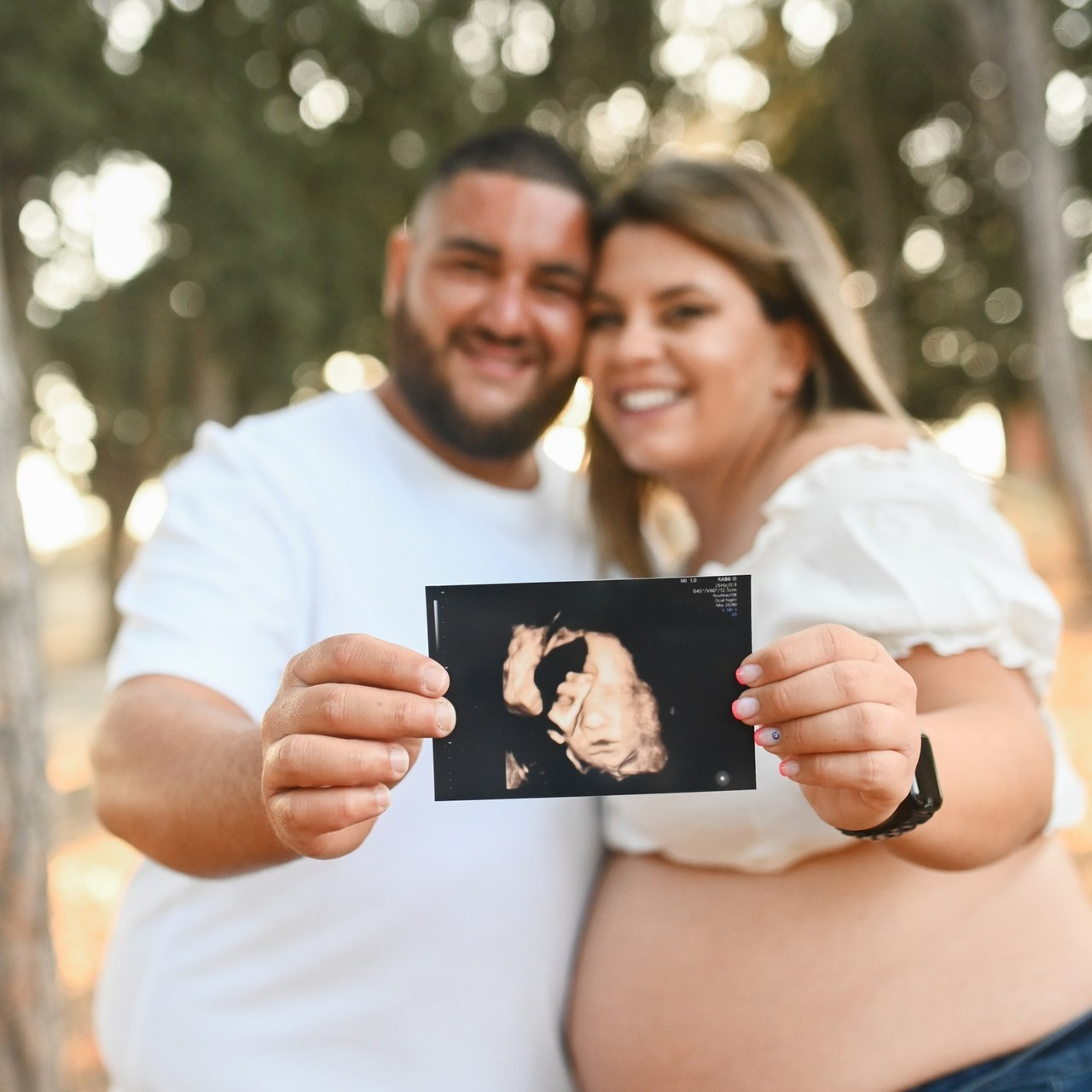 Επαγγελματική φωτογράφιση εγκυμοσύνης και νεογέννητου στη Ρόδο. Φωτογράφος νεογέννητων στη Ρόδο. Φωτογράφιση εγκυμοσύνης